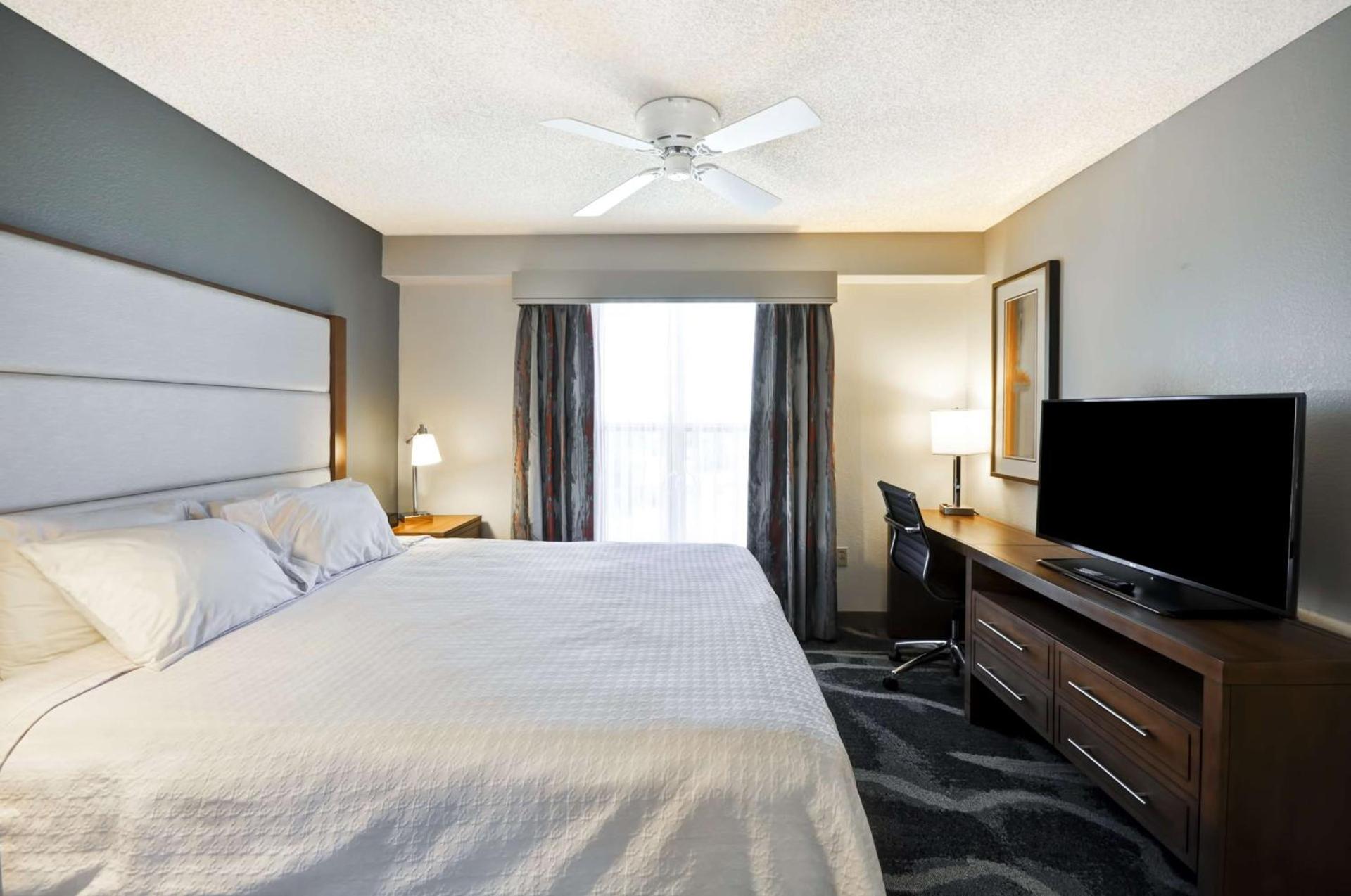Homewood Suites by Hilton Phoenix-Biltmore photo 17