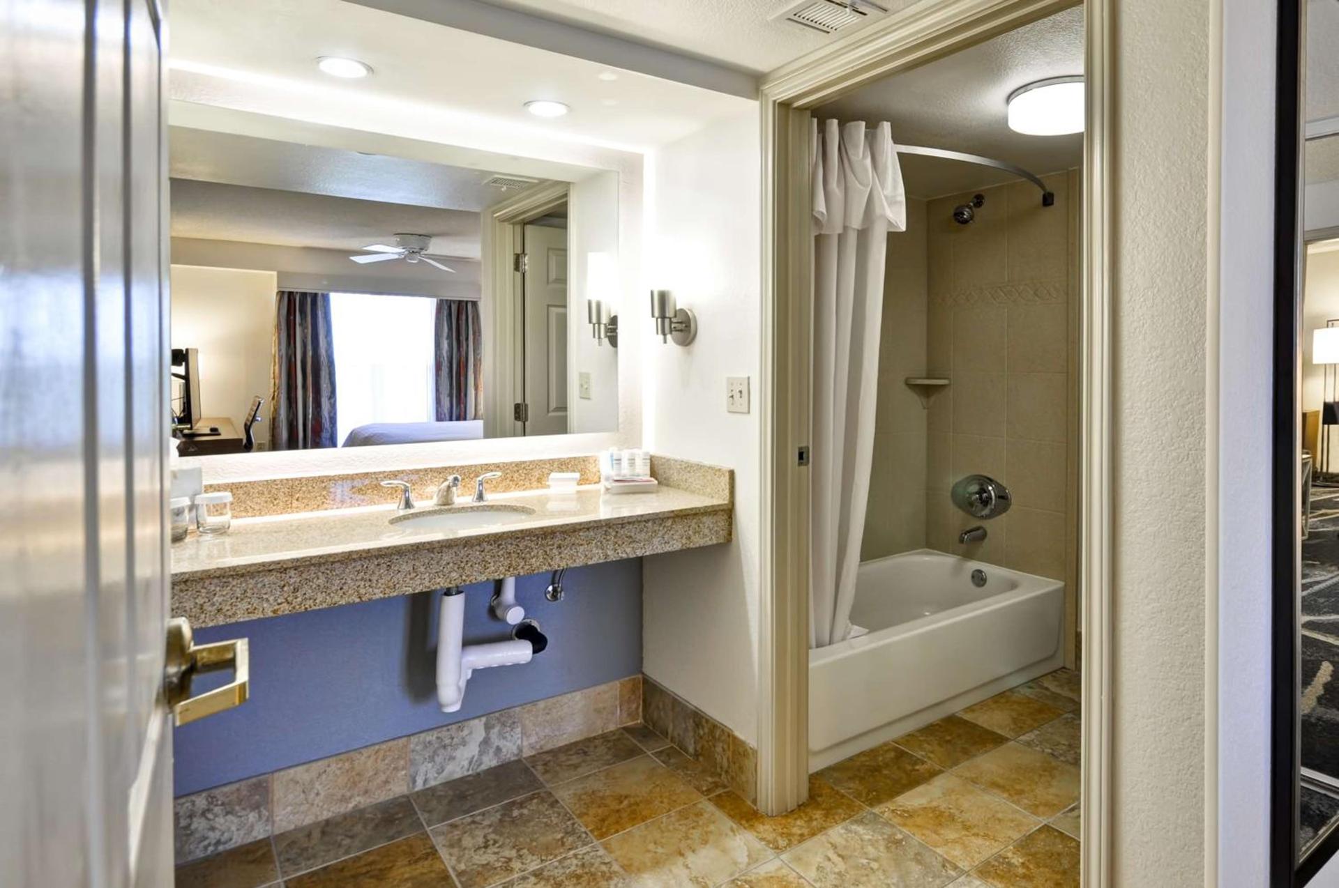 Homewood Suites by Hilton Phoenix-Biltmore photo 21