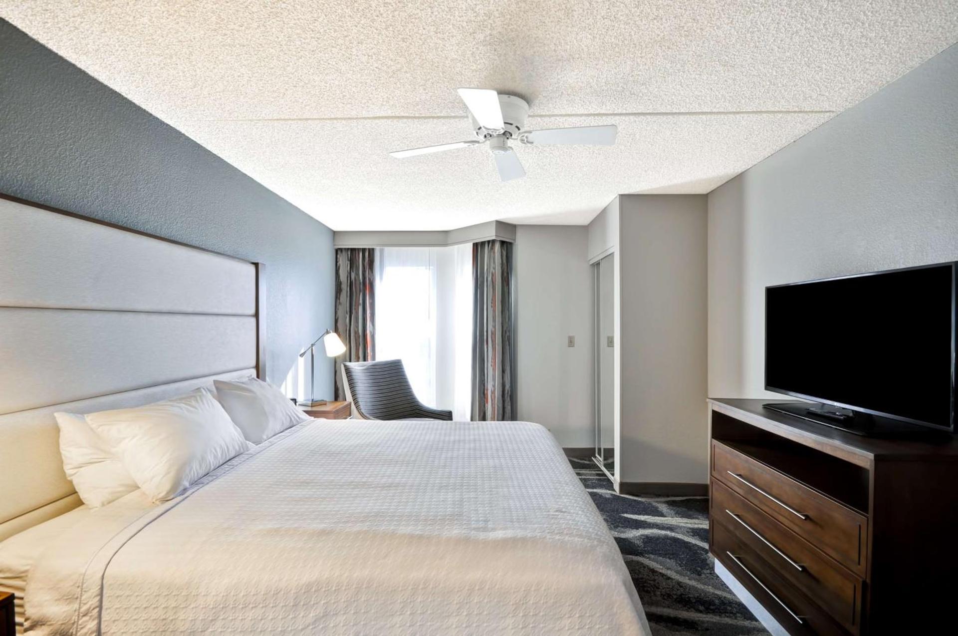 Homewood Suites by Hilton Phoenix-Biltmore photo 25