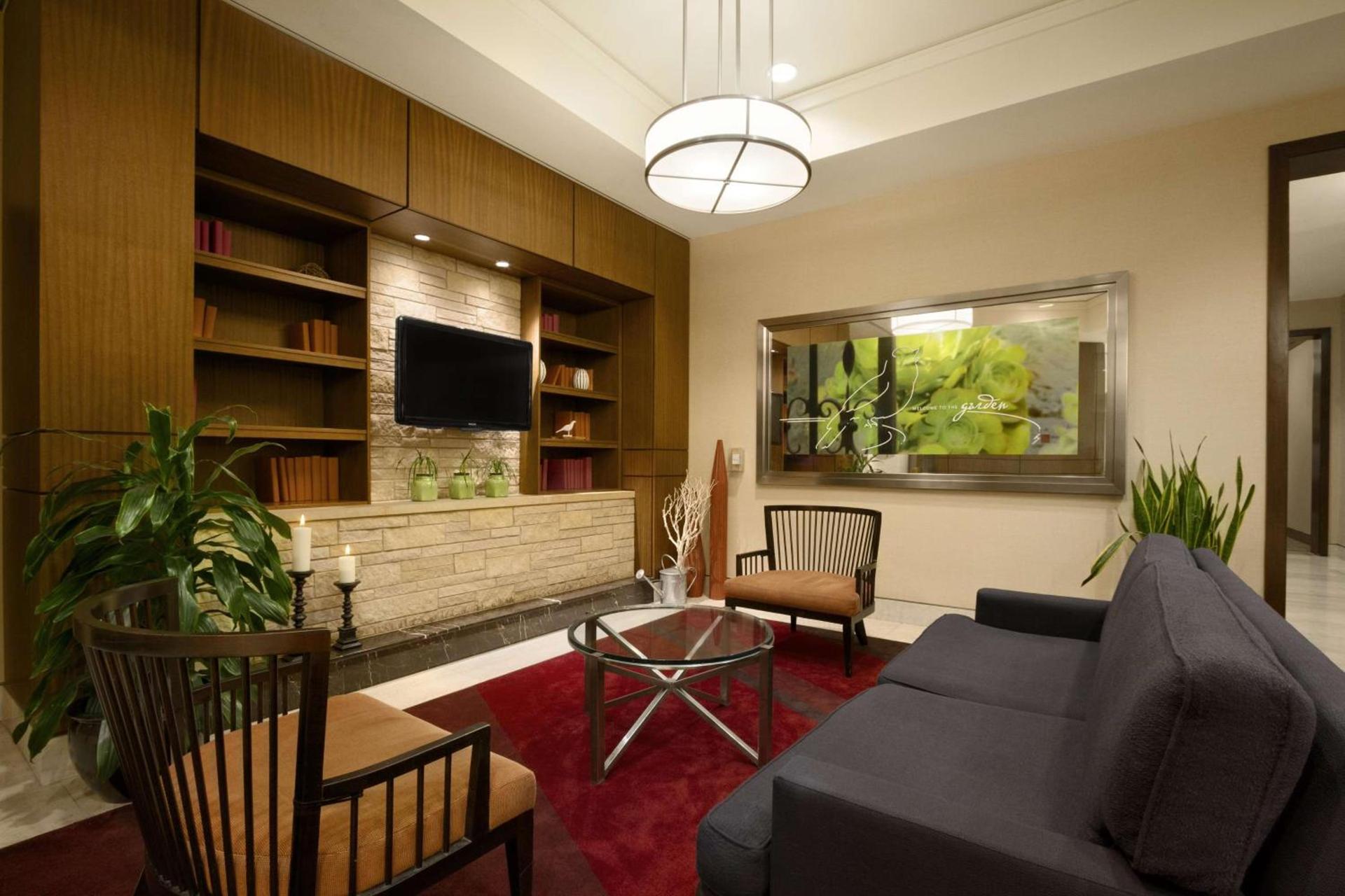 Hilton Garden Inn Baltimore Inner Harbor photo 7