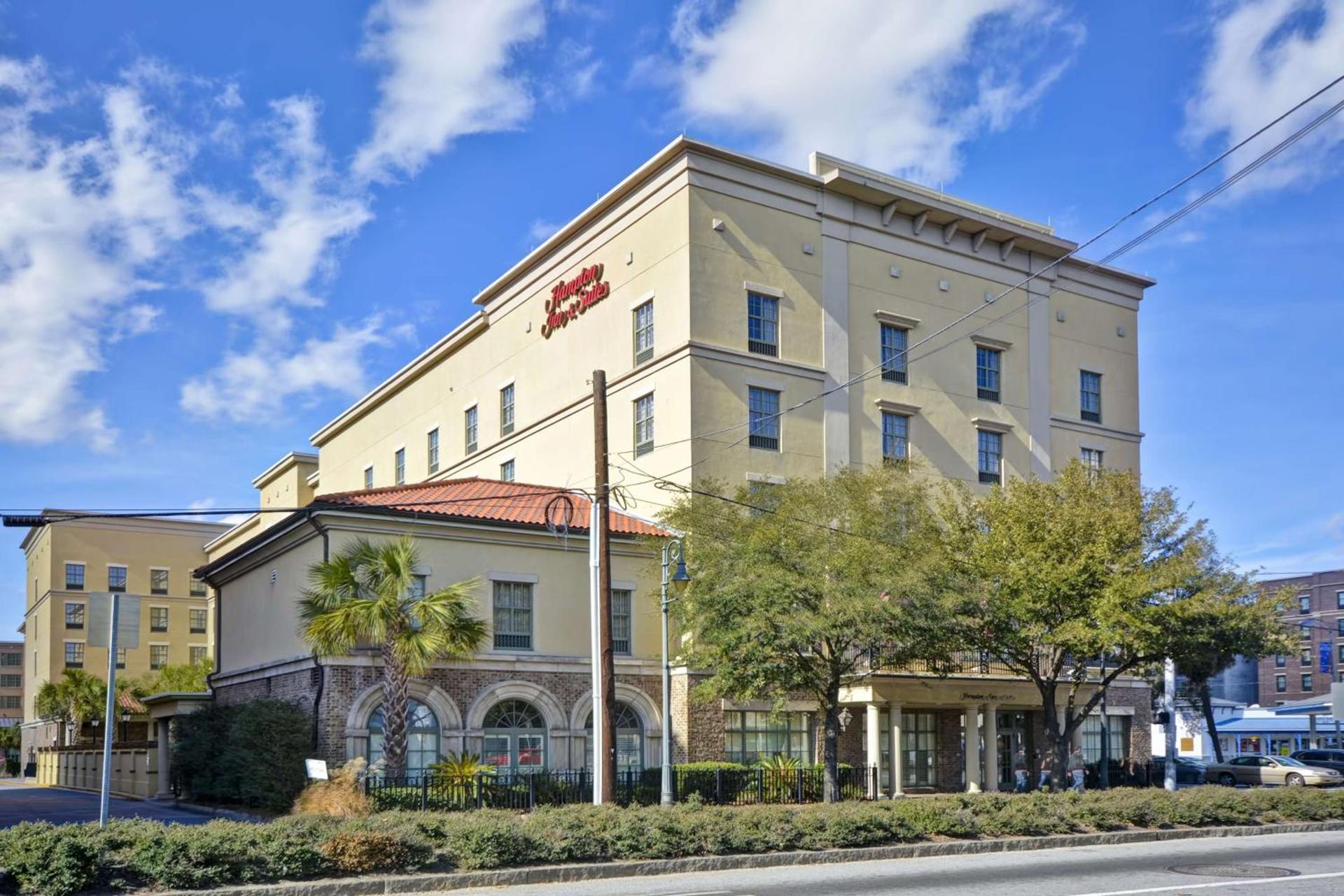 Hampton Inn & Suites Savannah Historic District — hotel in Savannah