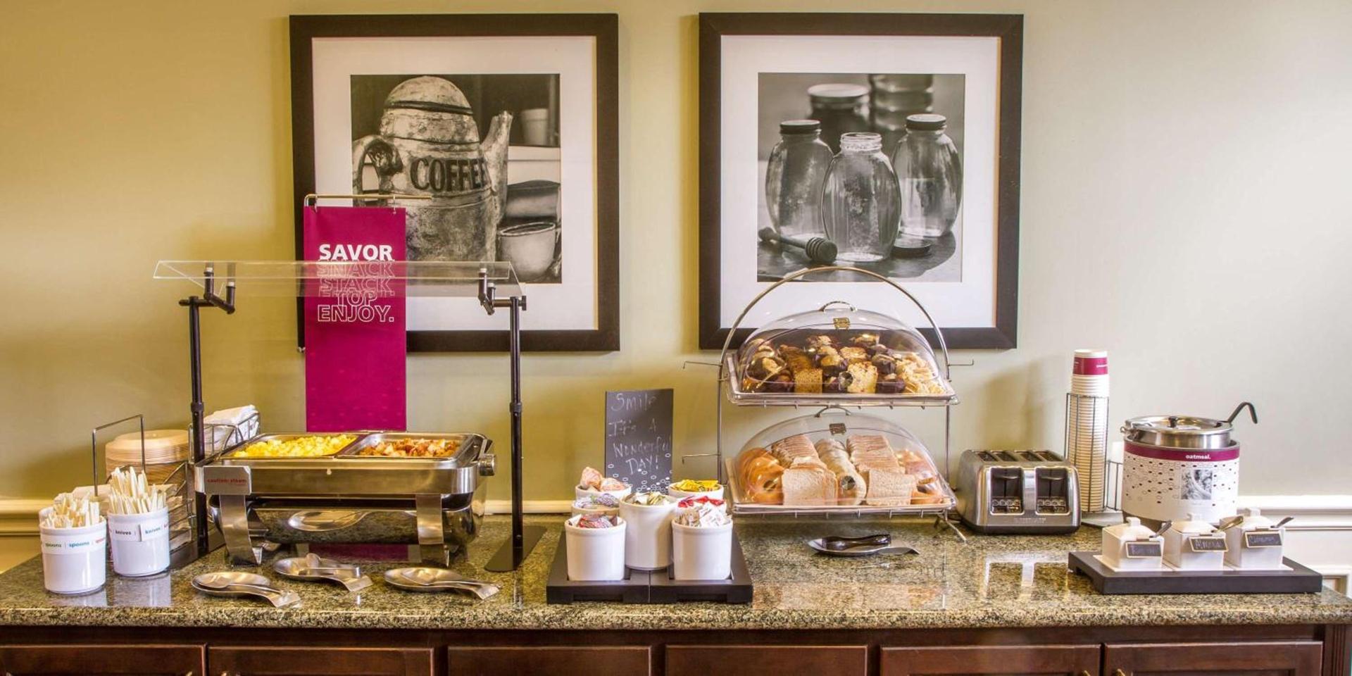 Hampton Inn & Suites Savannah Historic District photo 25