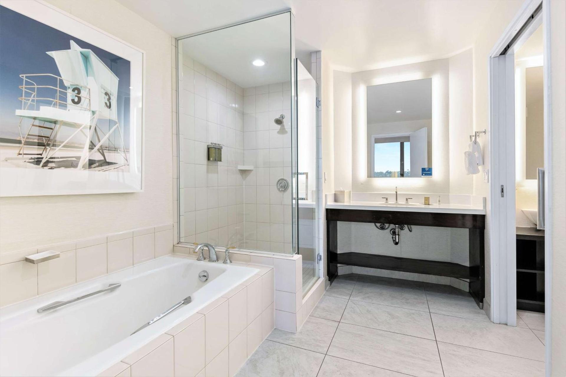 DoubleTree by Hilton San Diego-Mission Valley photo 39