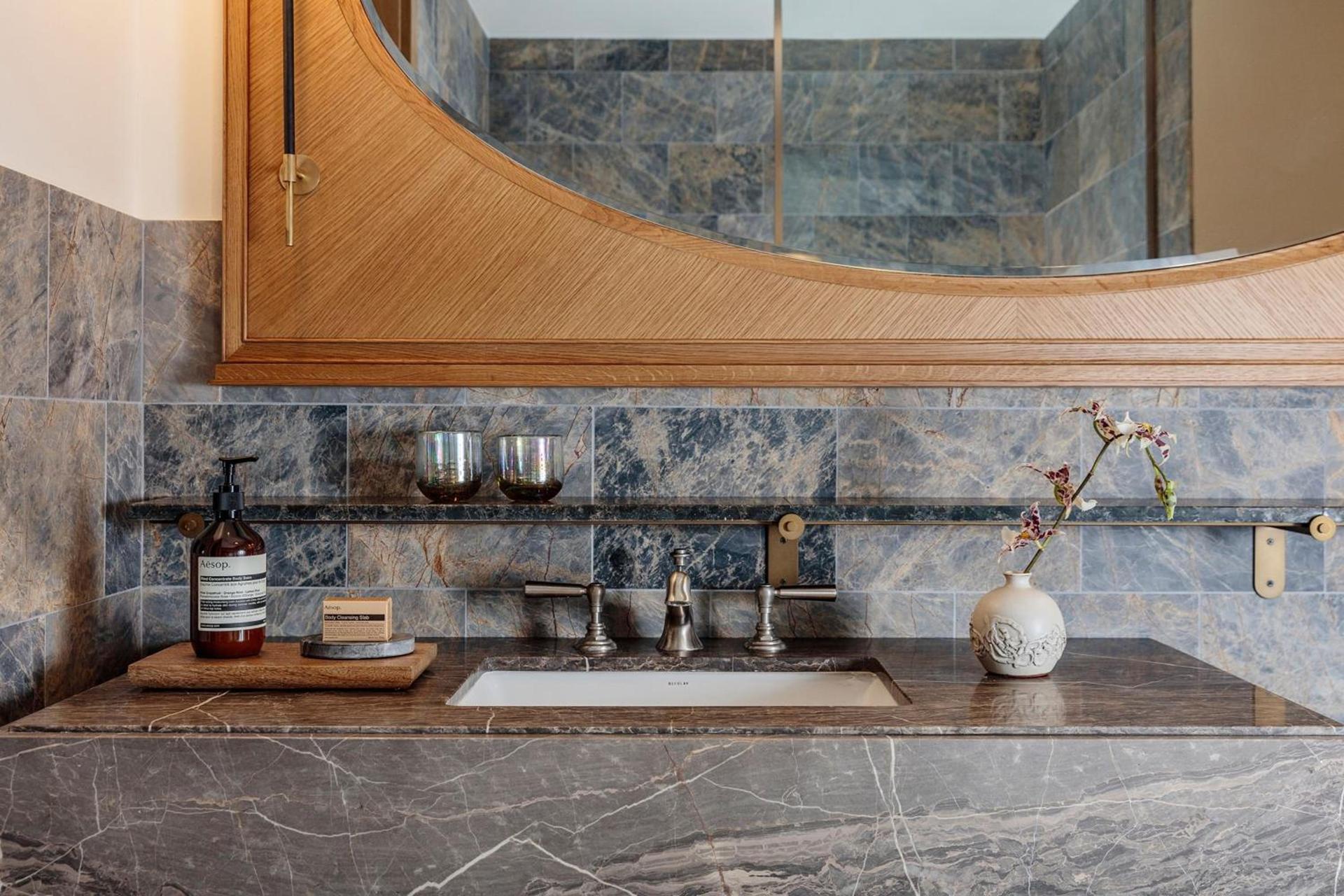 Austin Proper Hotel, a Member of Design Hotels photo 91