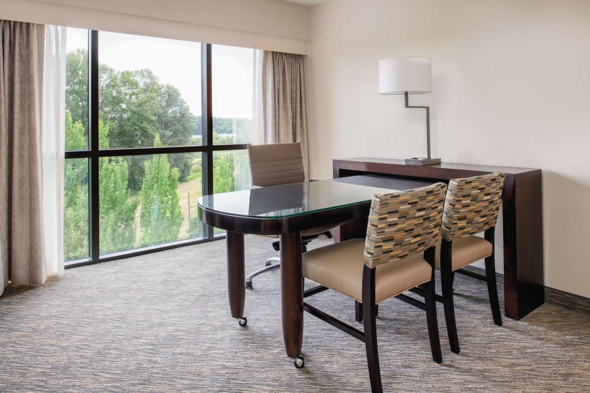 Embassy Suites By Hilton Seattle - Tacoma International Airport photo 18