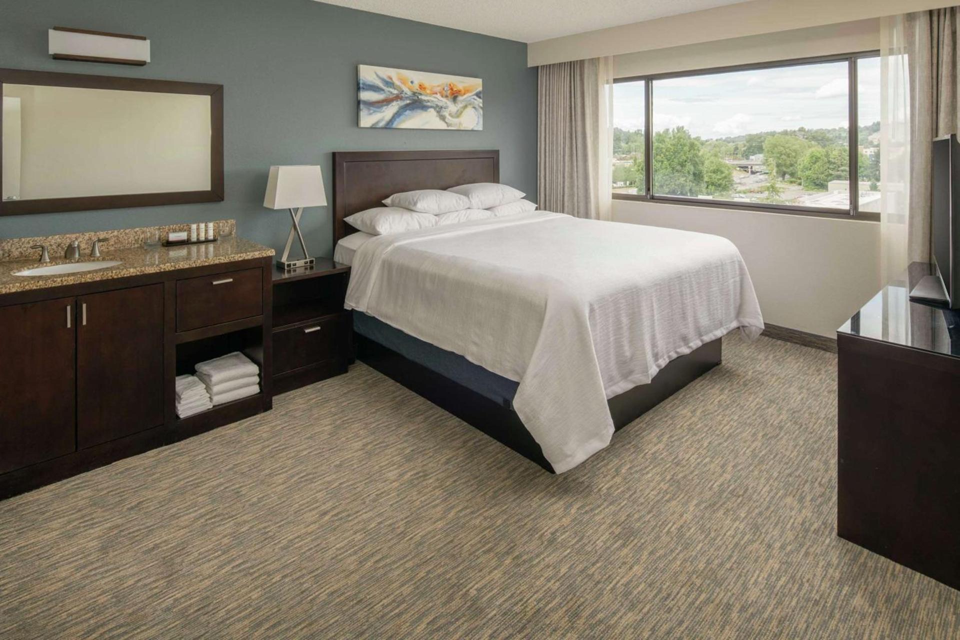 Embassy Suites By Hilton Seattle - Tacoma International Airport photo 23