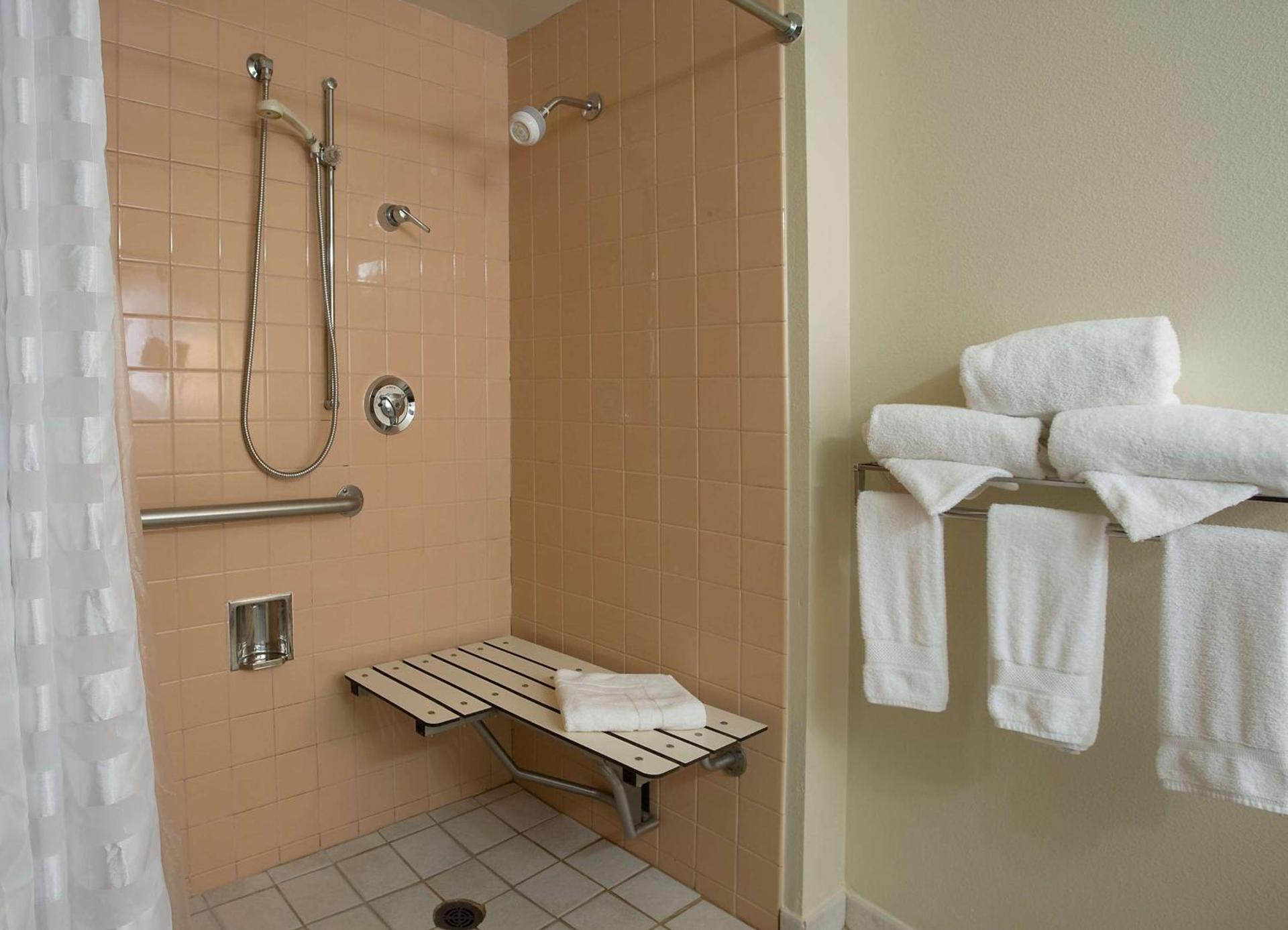 Embassy Suites By Hilton Seattle - Tacoma International Airport photo 26