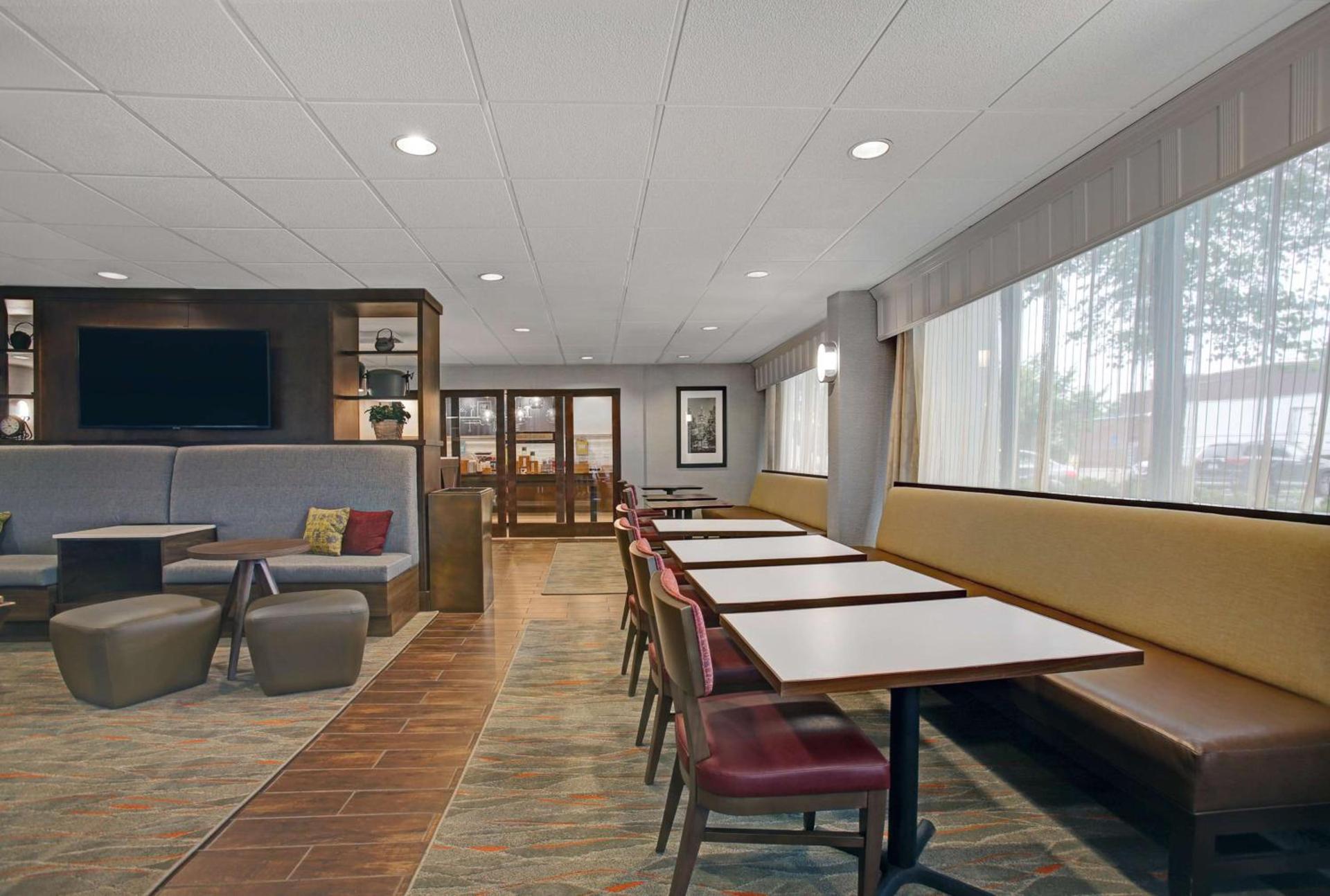 Hampton Inn Salisbury photo 4