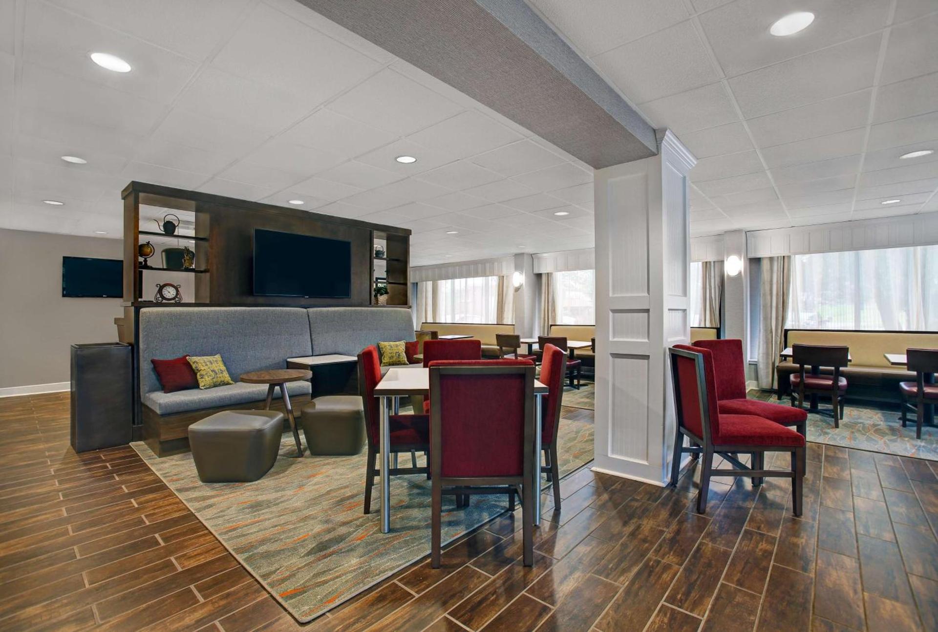 Hampton Inn Salisbury photo 7