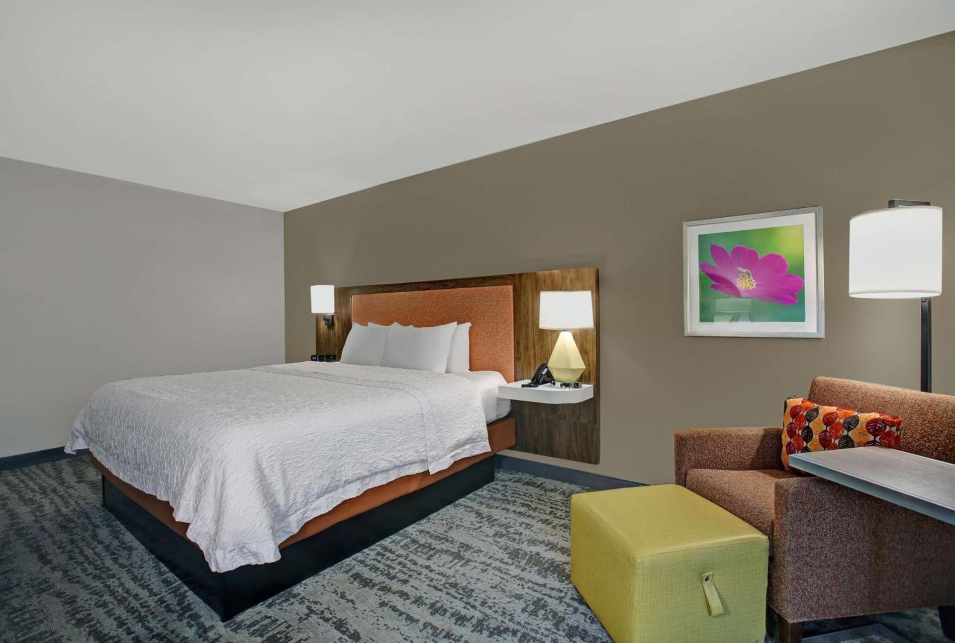 Hampton Inn Salisbury photo 28