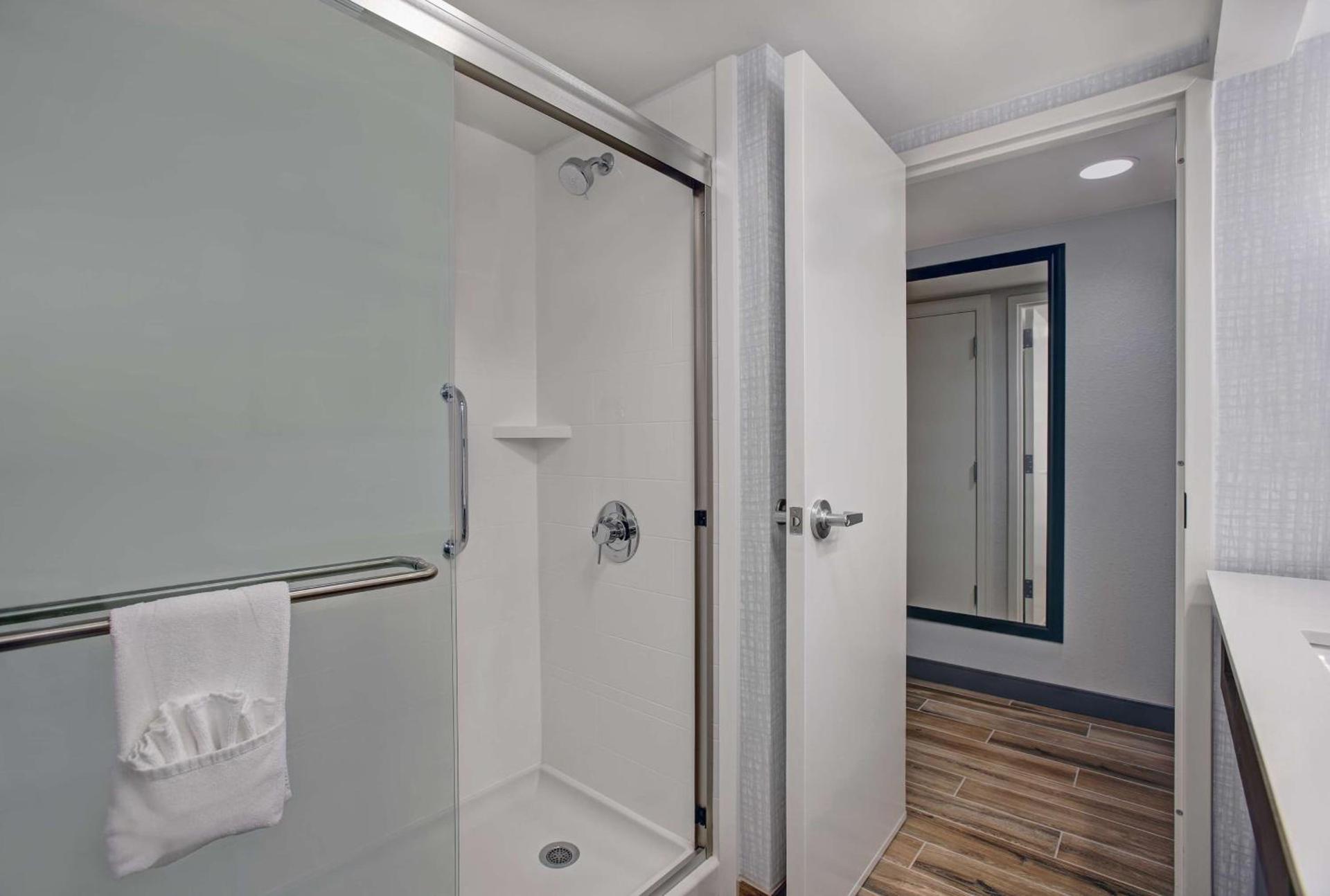 Hampton Inn Salisbury photo 36