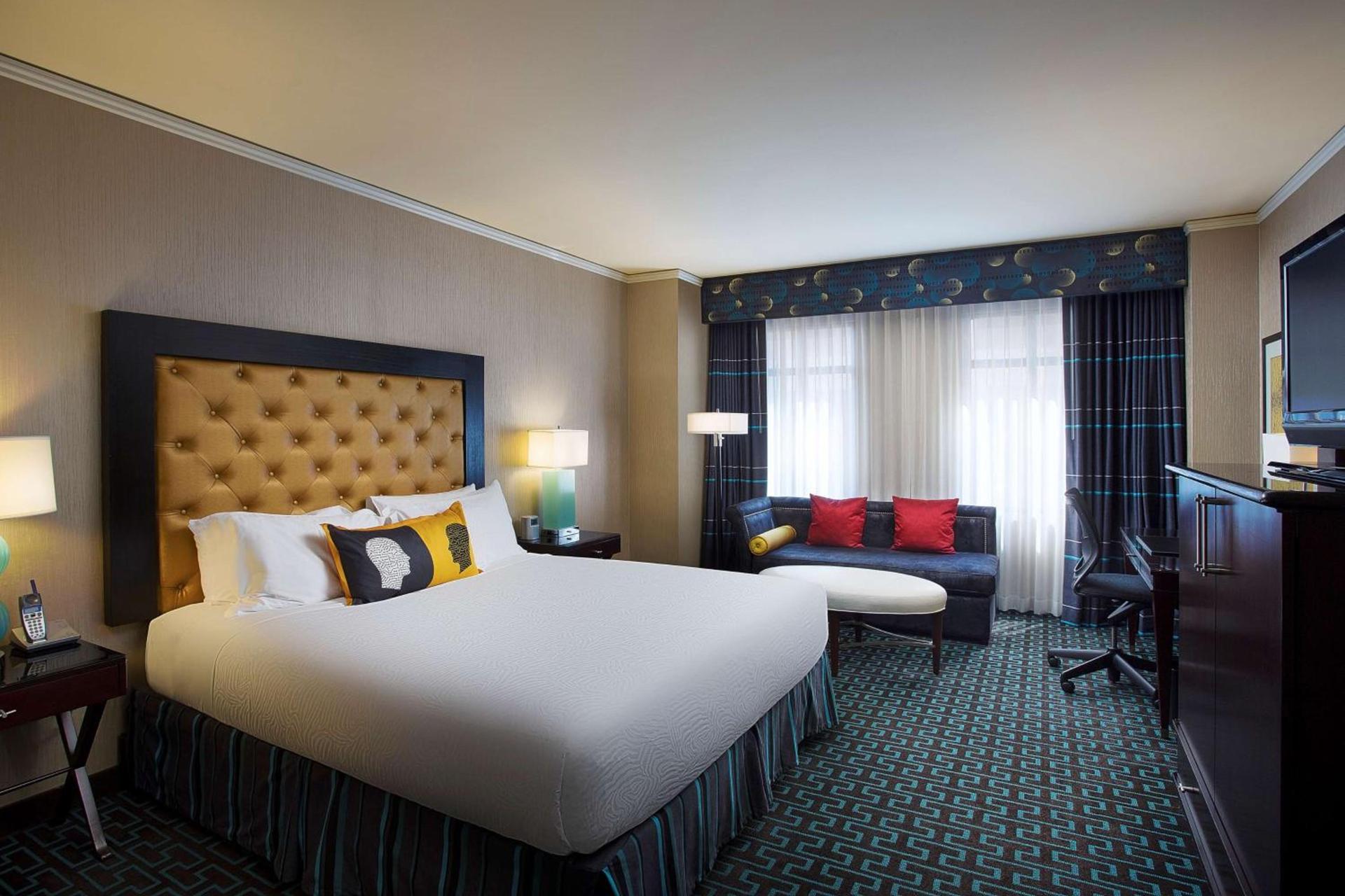 Juniper Hotel Cupertino, Curio Collection by Hilton photo 11
