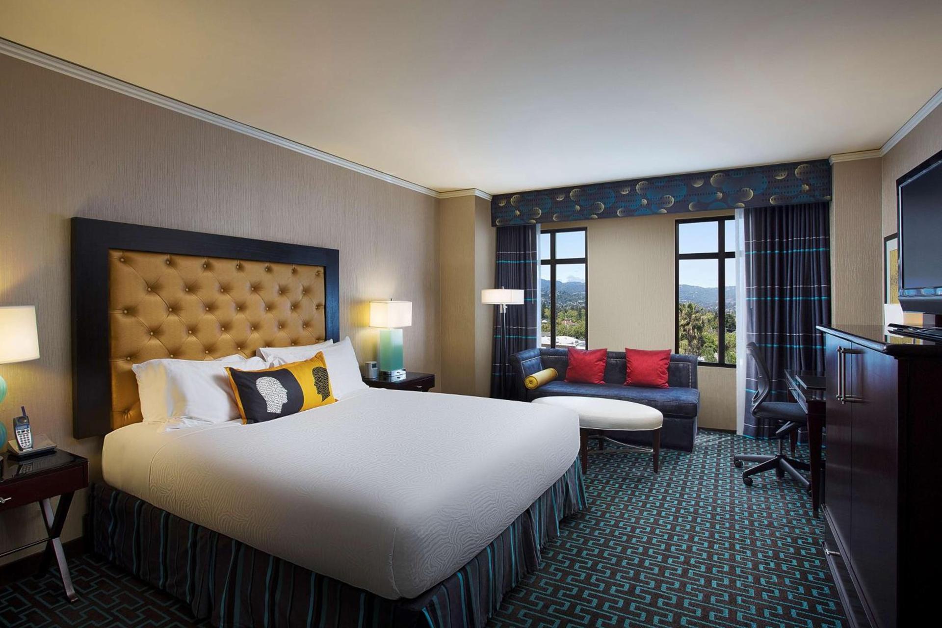 Juniper Hotel Cupertino, Curio Collection by Hilton photo 20