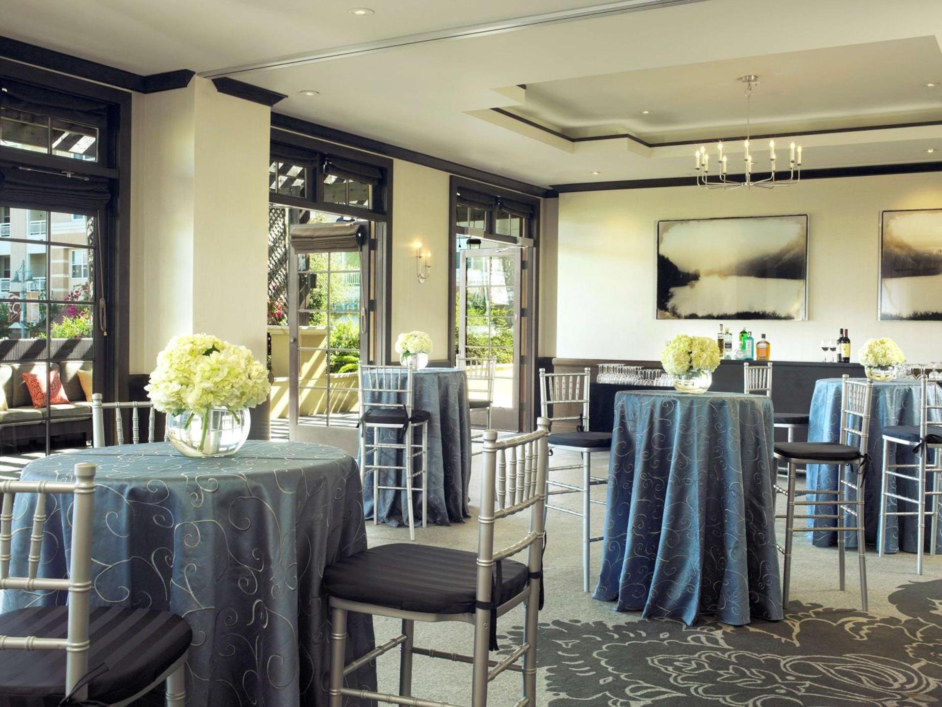 Juniper Hotel Cupertino, Curio Collection by Hilton photo 35