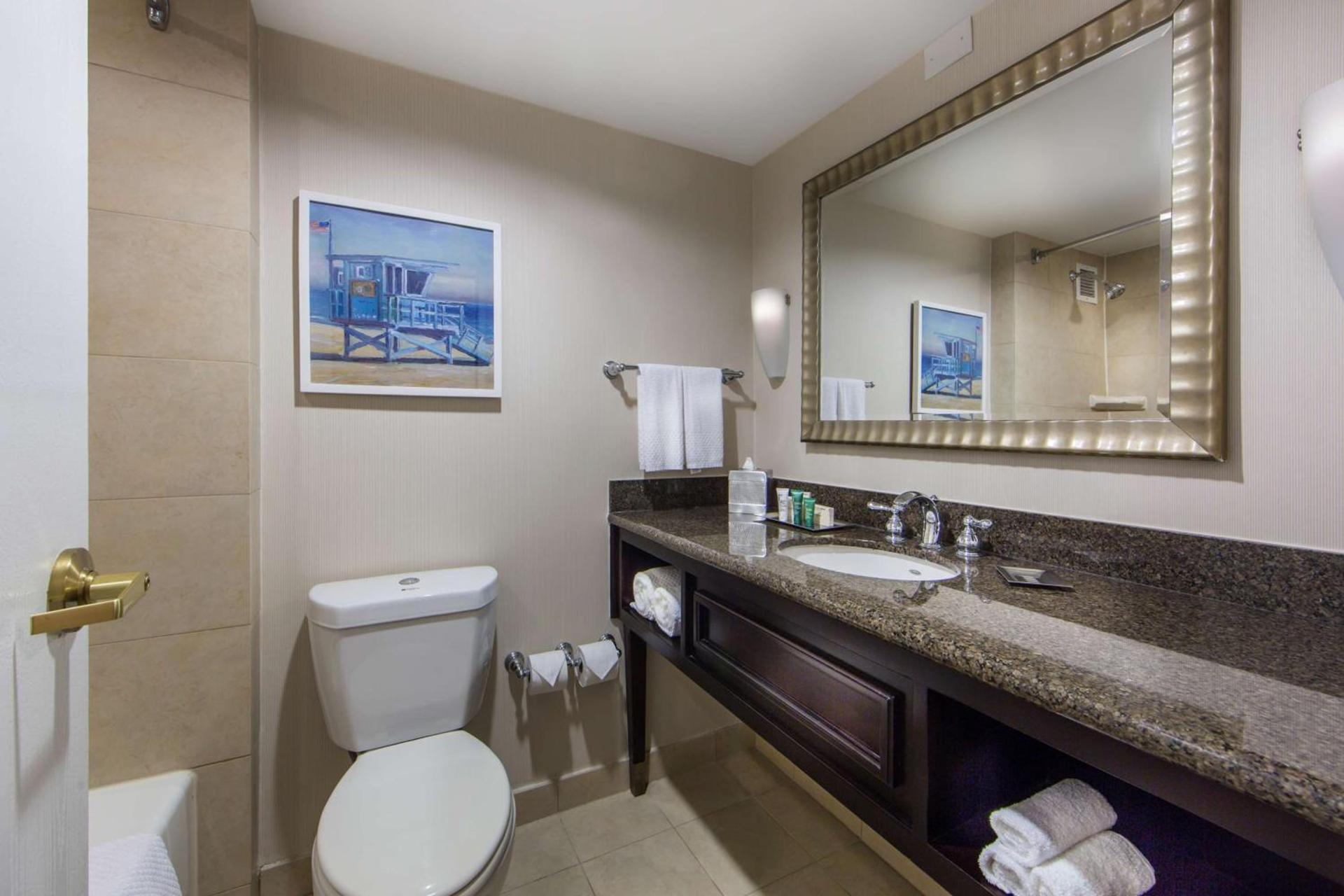 Hilton Irvine/Orange County Airport photo 29