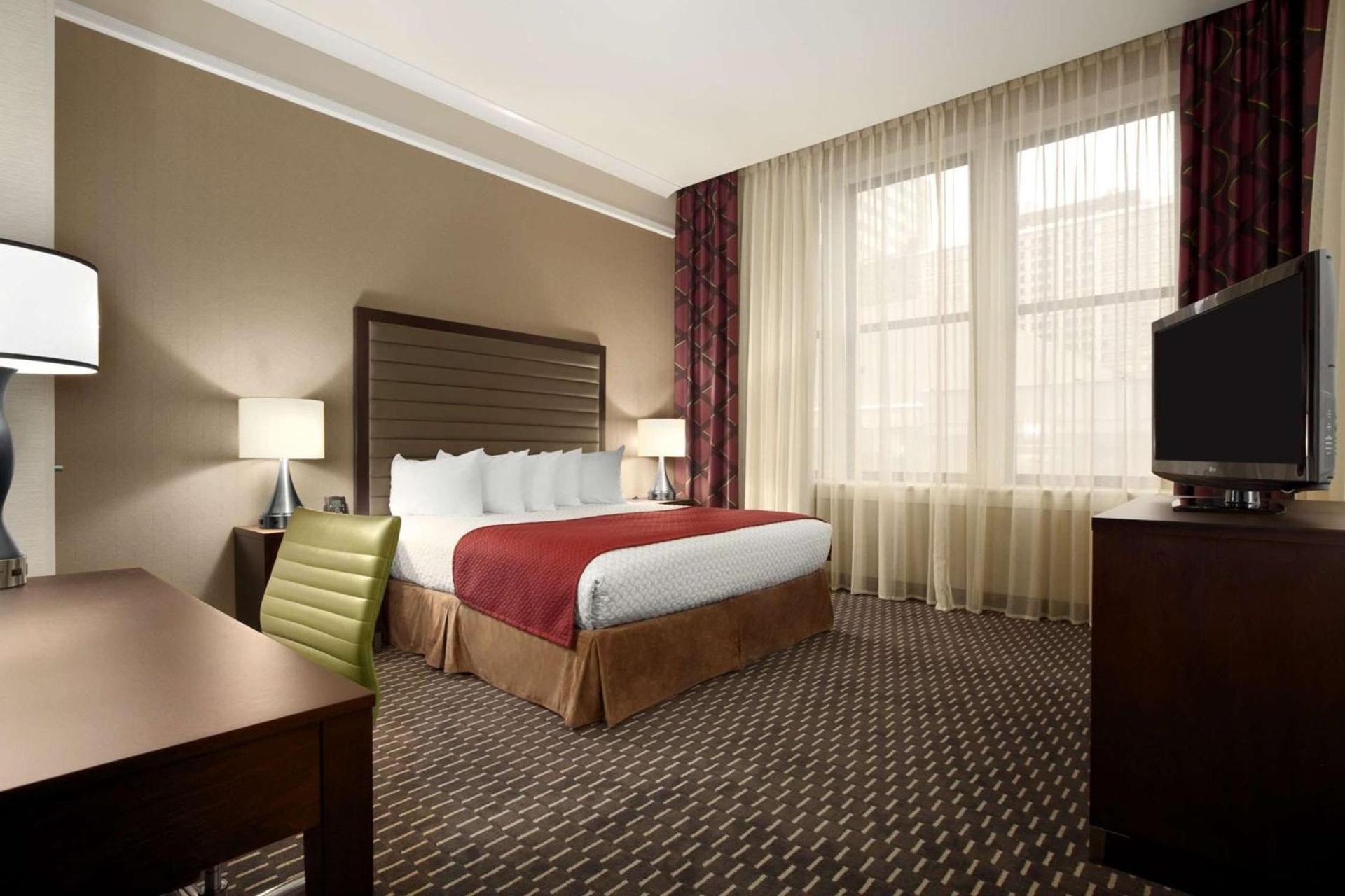Embassy Suites Saint Louis - Downtown photo 19