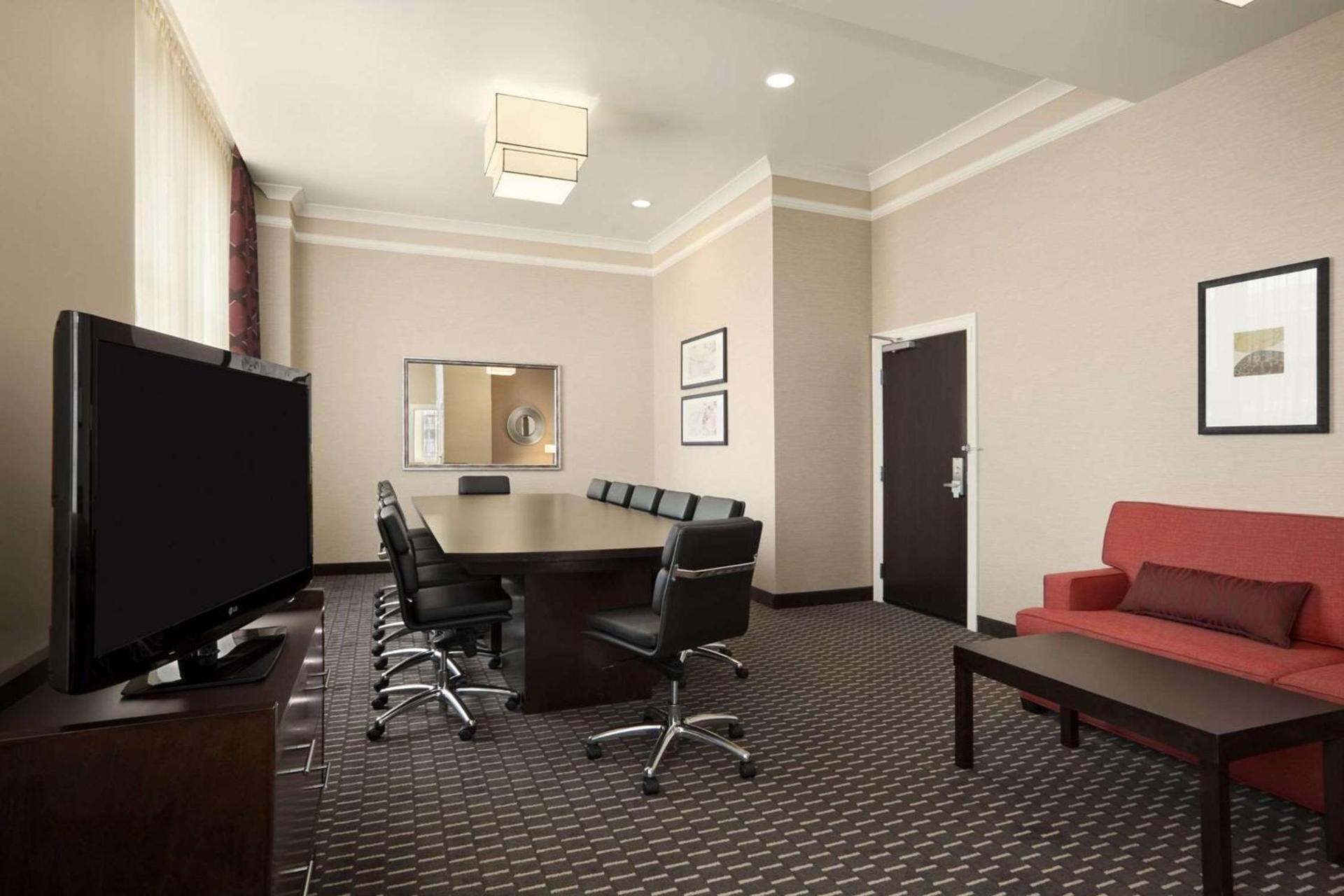 Embassy Suites Saint Louis - Downtown photo 24