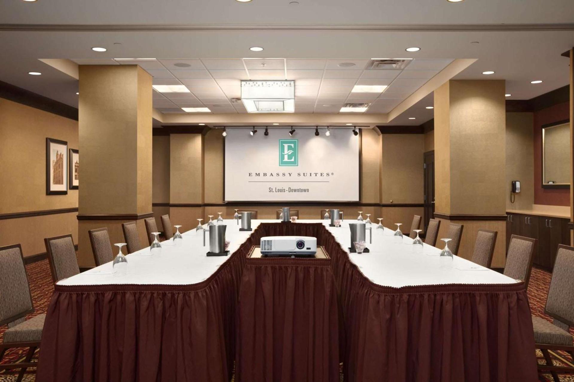 Embassy Suites Saint Louis - Downtown photo 39