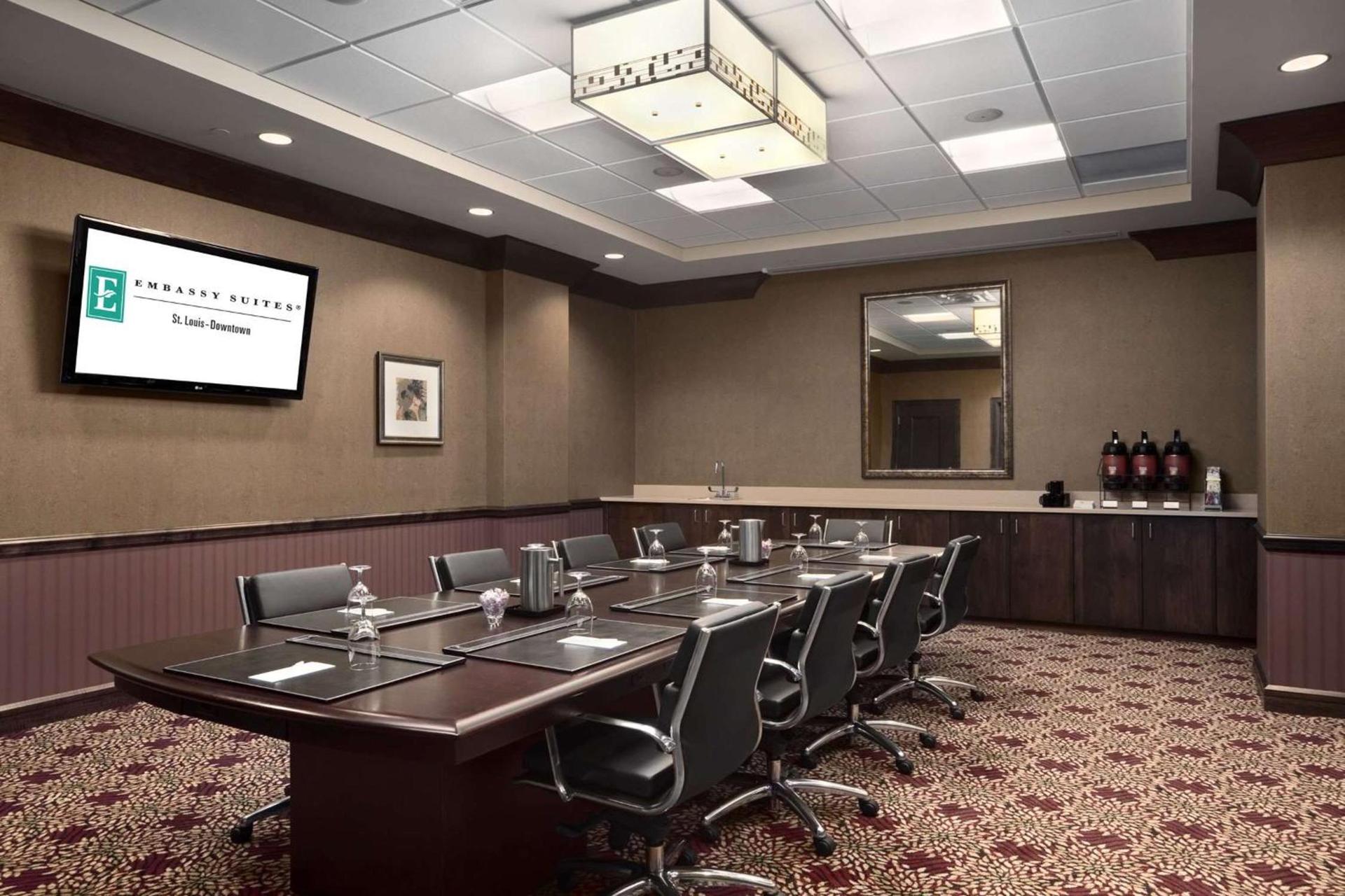 Embassy Suites Saint Louis - Downtown photo 40