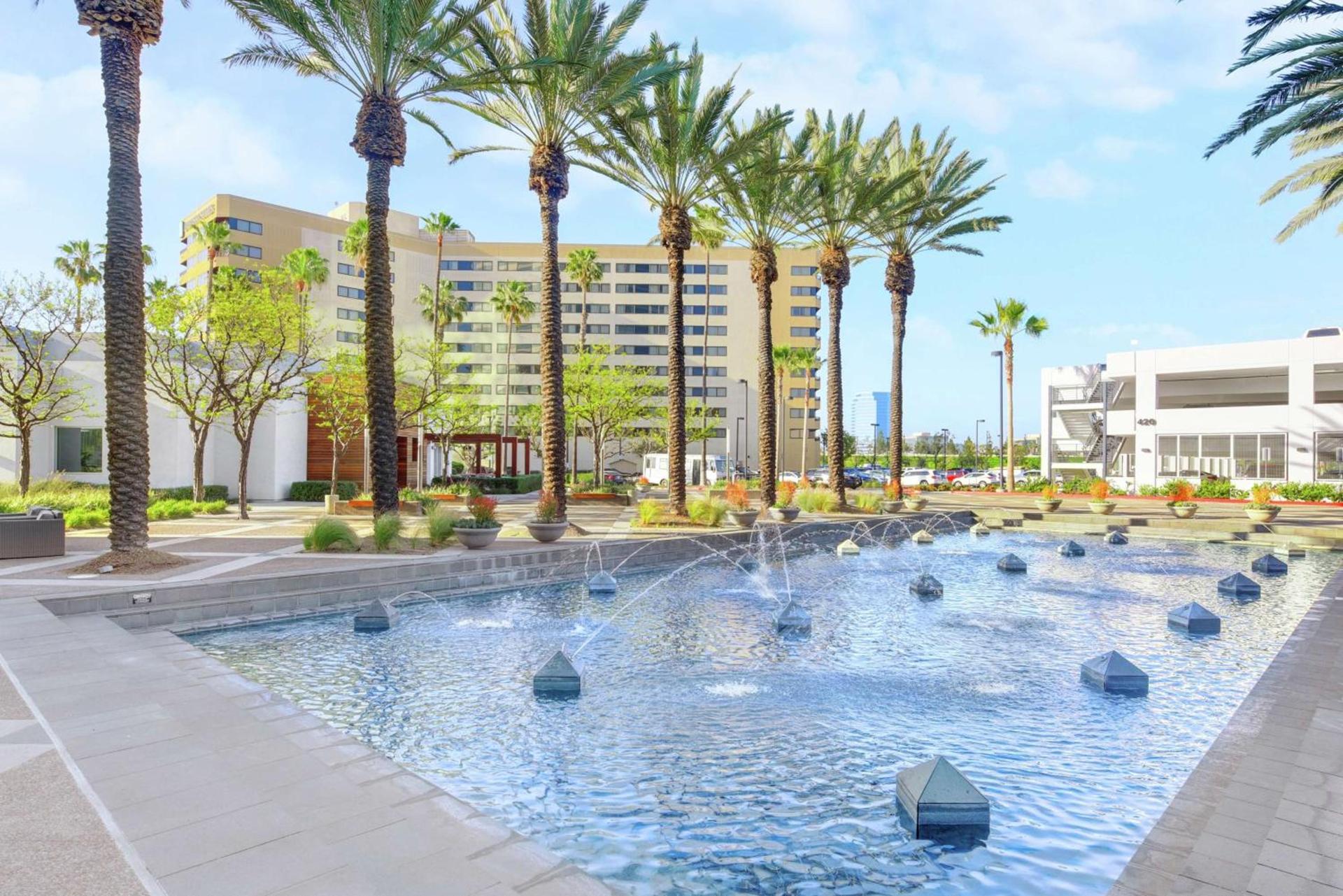 Embassy Suites by Hilton Anaheim-Orange photo 3