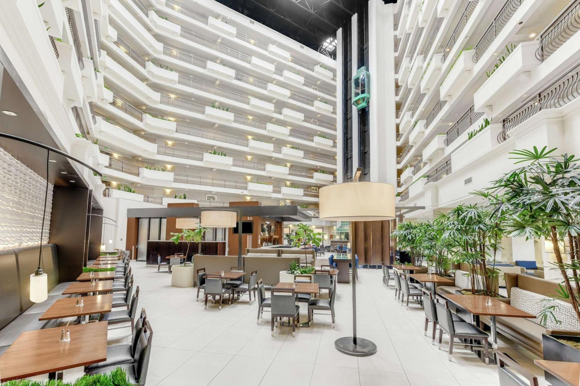 Embassy Suites by Hilton Anaheim-Orange photo 9