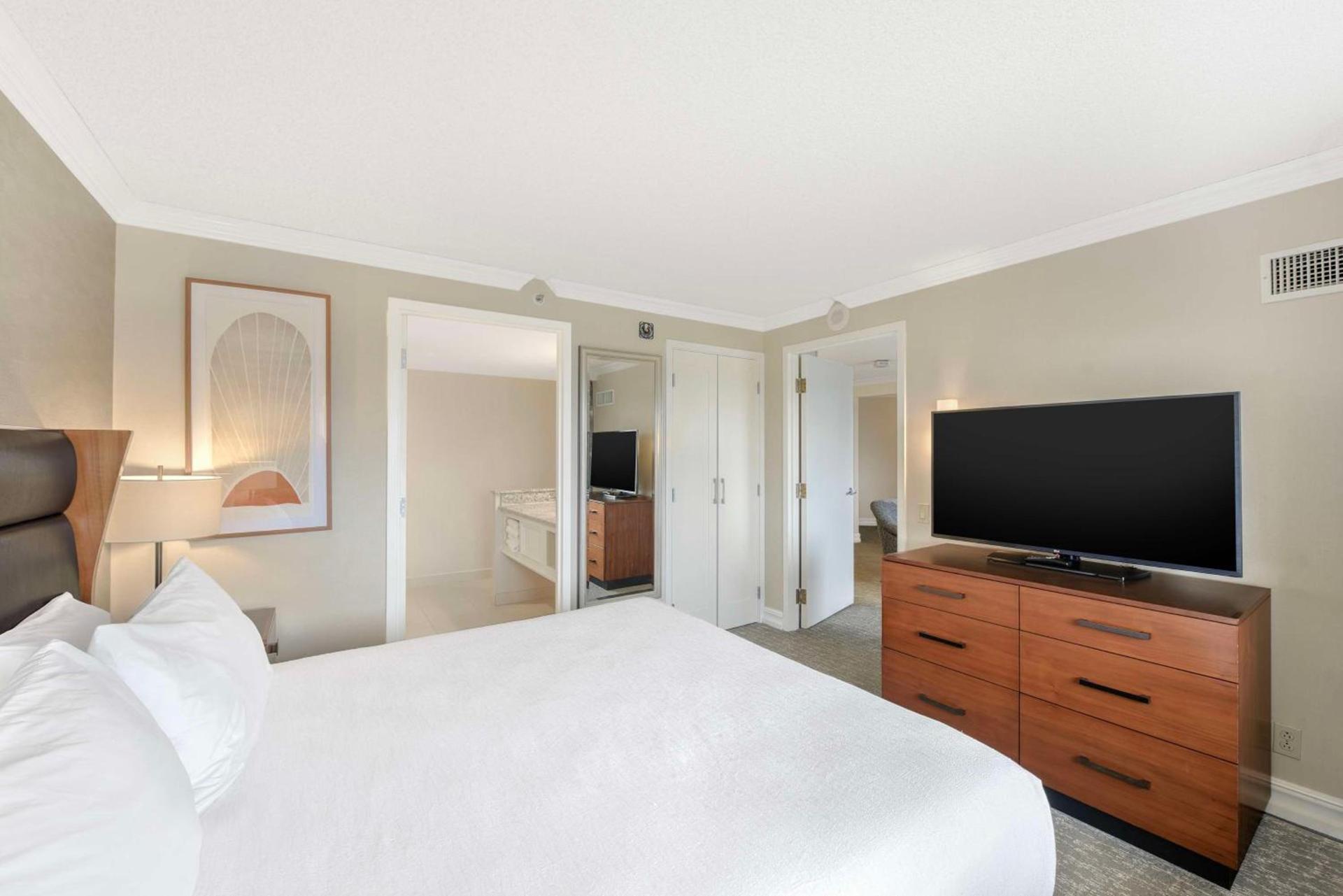 Embassy Suites by Hilton Anaheim-Orange photo 30