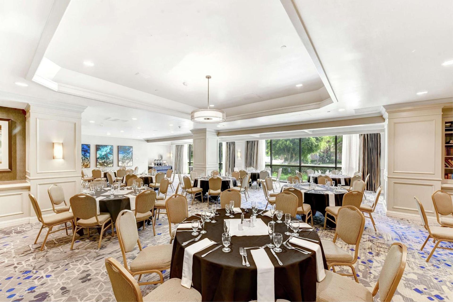 Embassy Suites by Hilton Anaheim-Orange photo 50