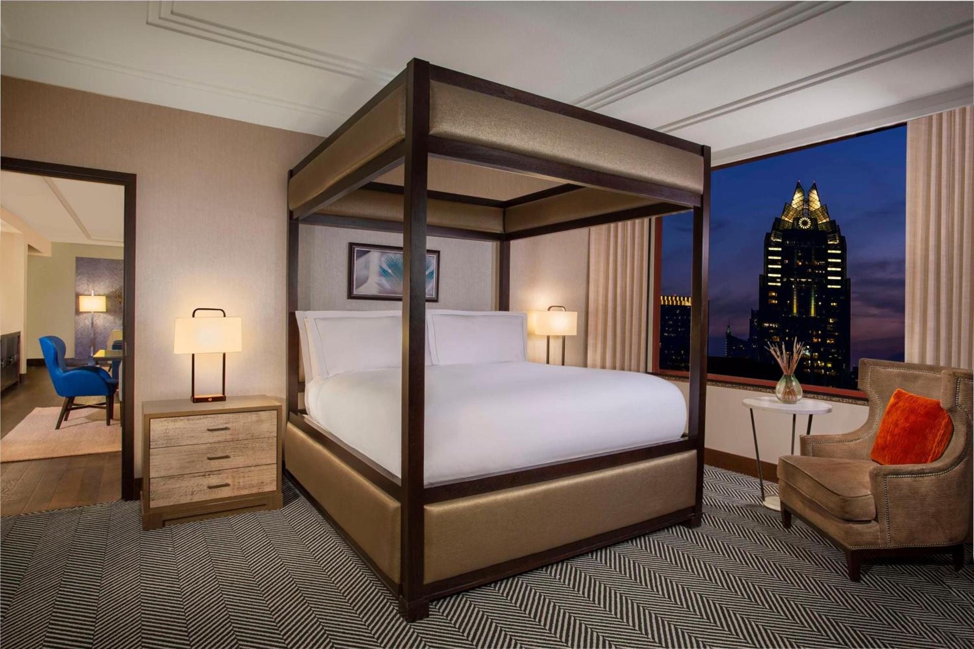 Hilton Austin photo 33