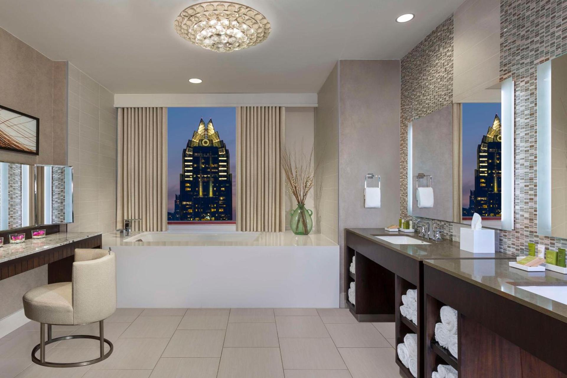 Hilton Austin photo 36