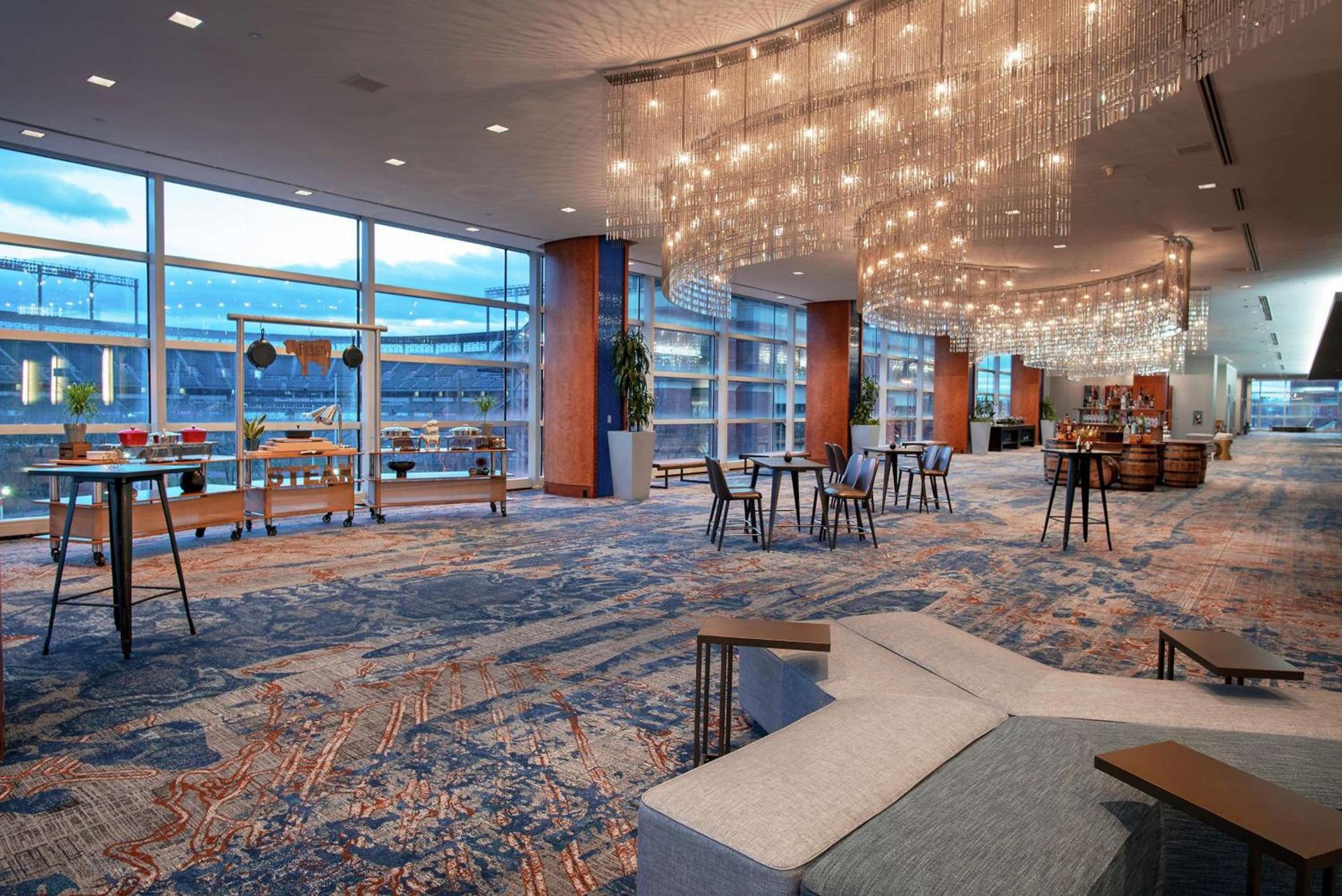 Hilton Baltimore Inner Harbor photo 2
