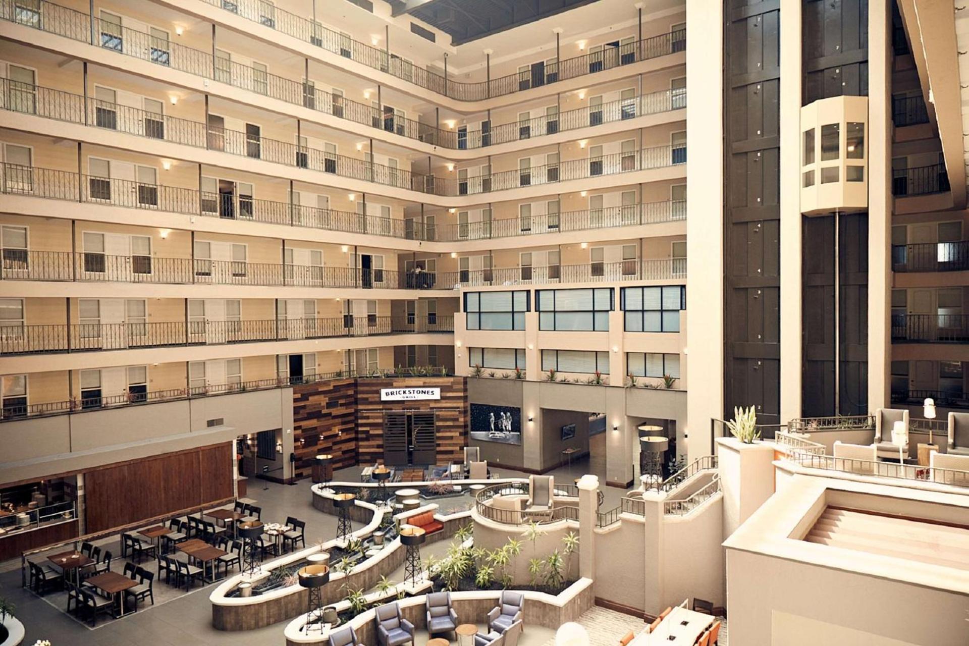 Embassy Suites by Hilton Los Angeles Downey photo 4