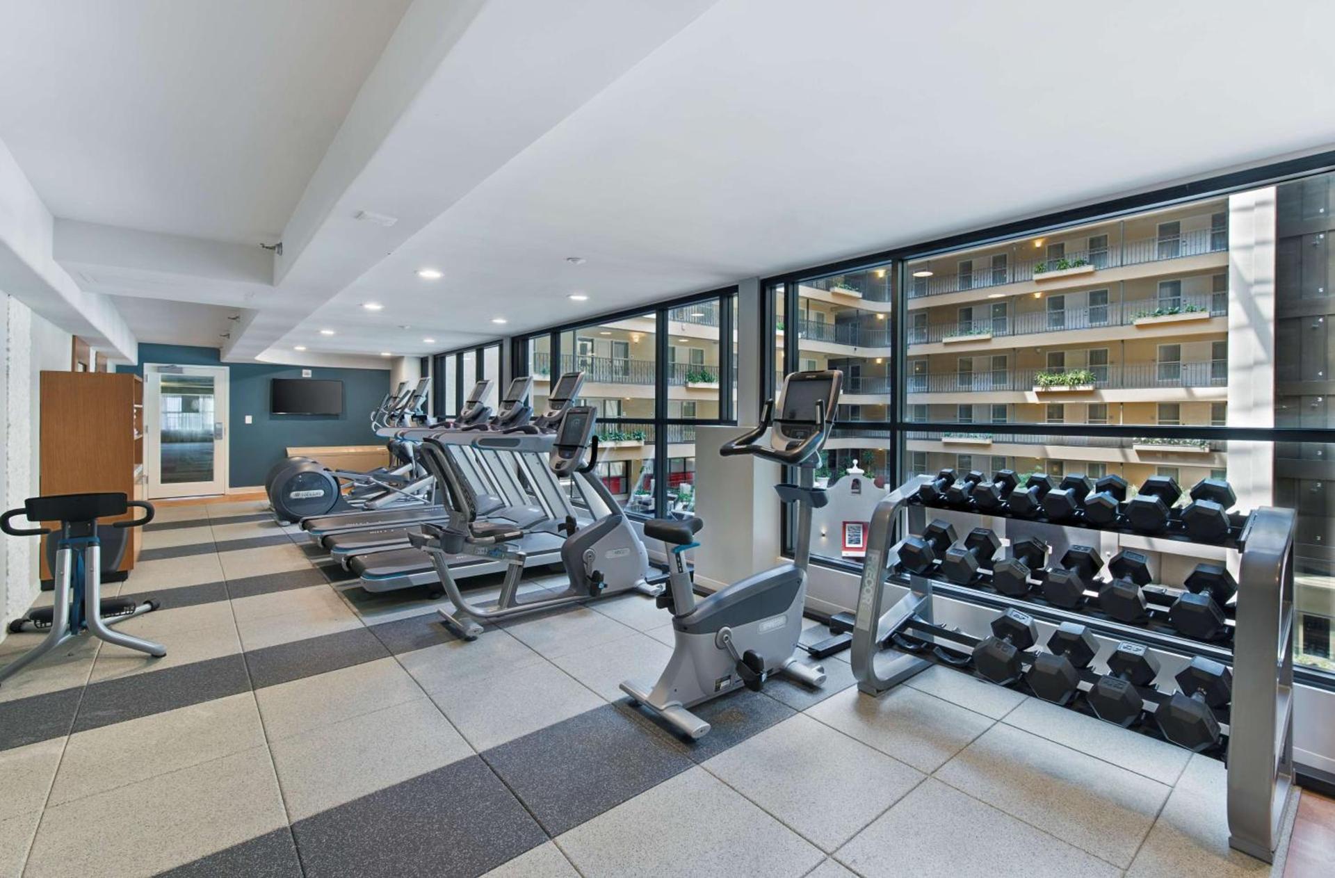 Embassy Suites by Hilton Los Angeles Downey photo 13