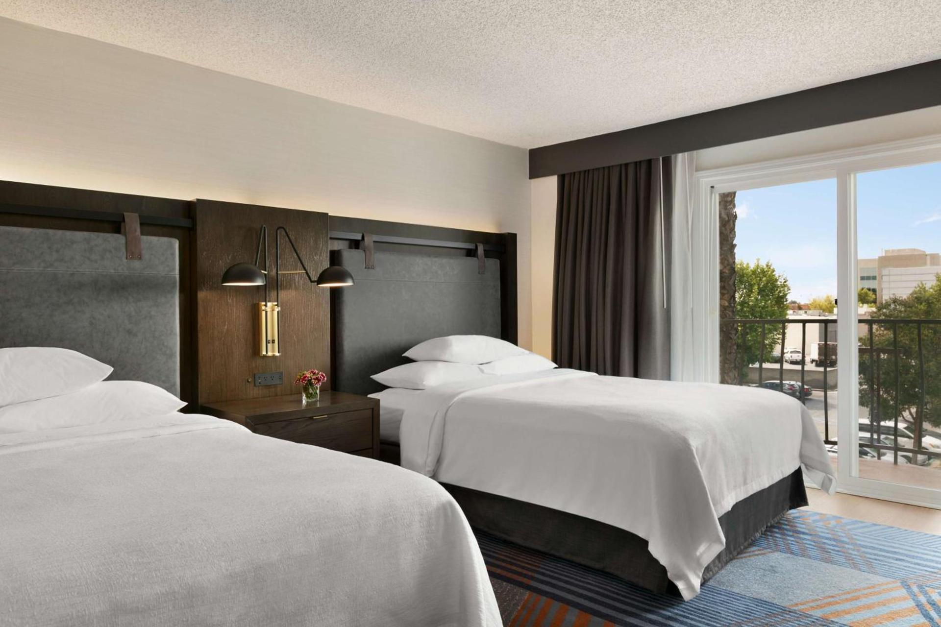 Embassy Suites by Hilton Los Angeles Downey photo 14