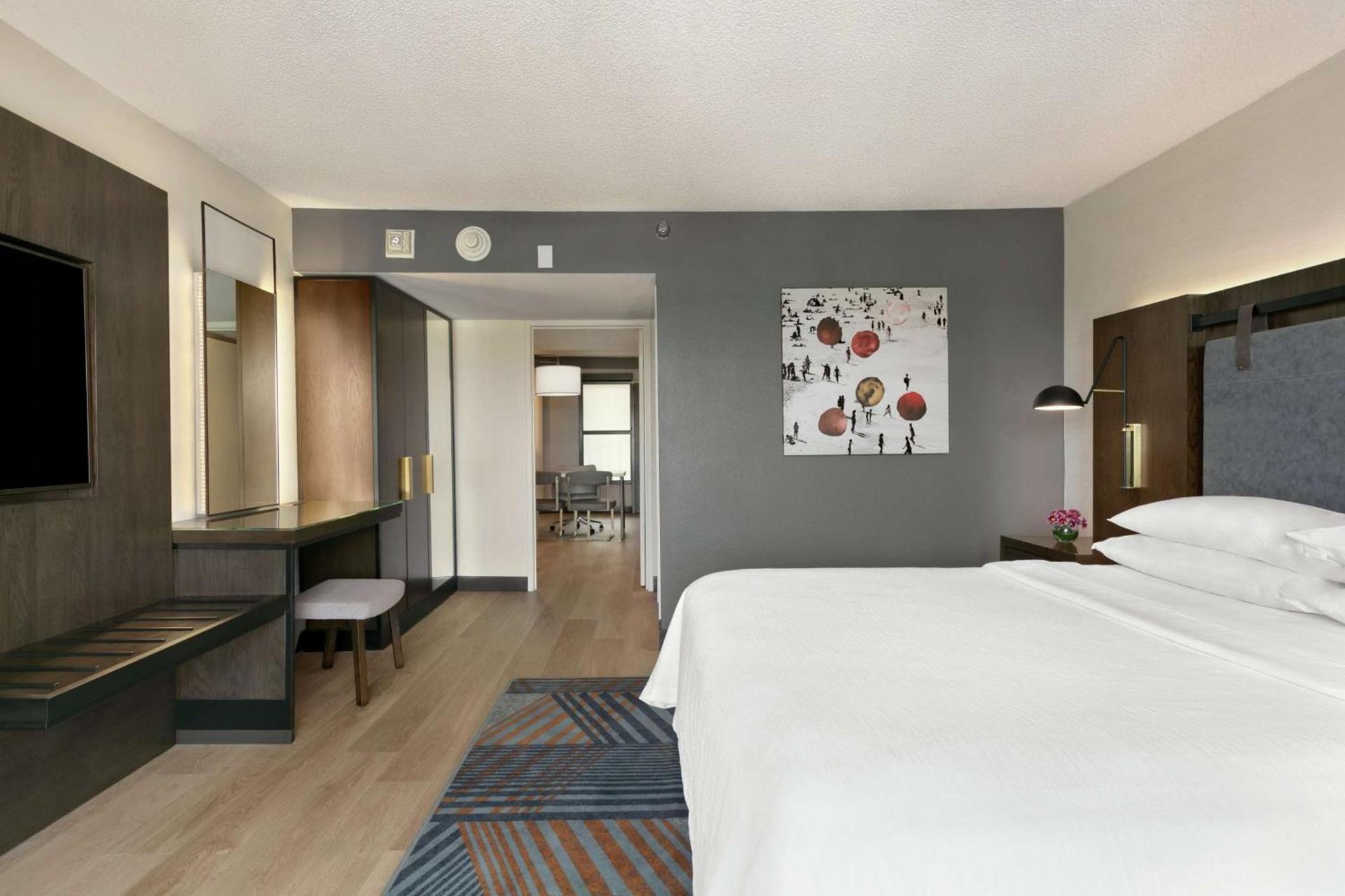 Embassy Suites by Hilton Los Angeles Downey photo 23
