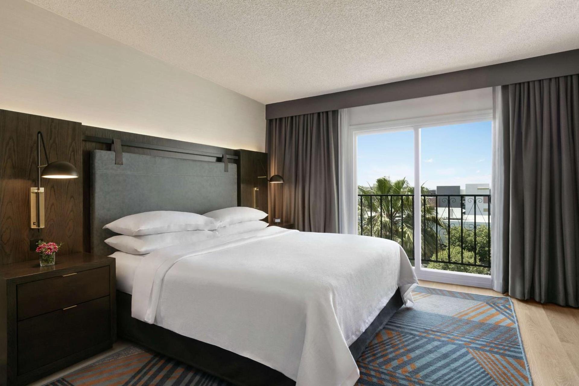 Embassy Suites by Hilton Los Angeles Downey photo 24