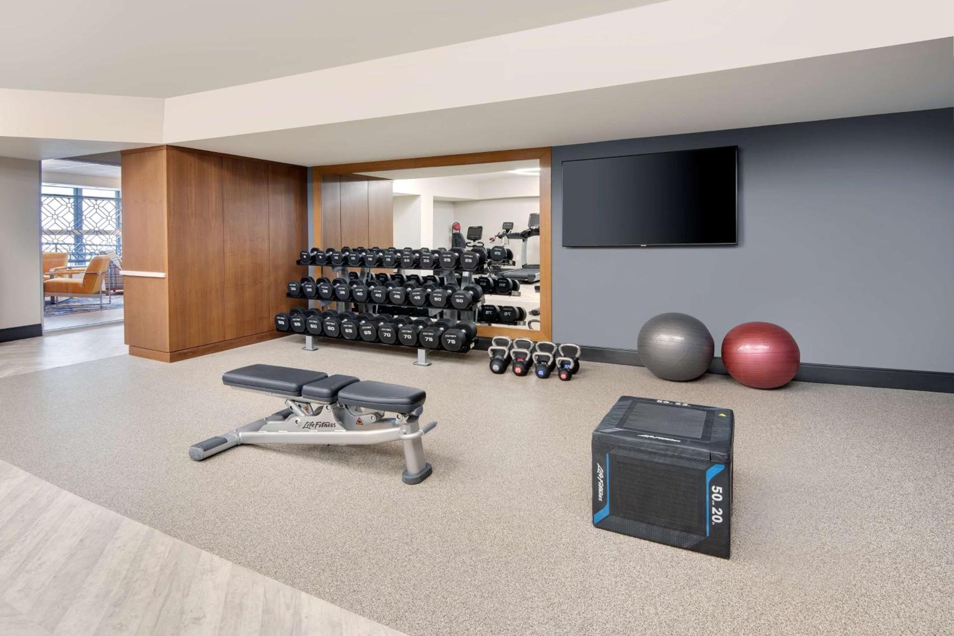 Embassy Suites by Hilton Atlanta Buckhead photo 11