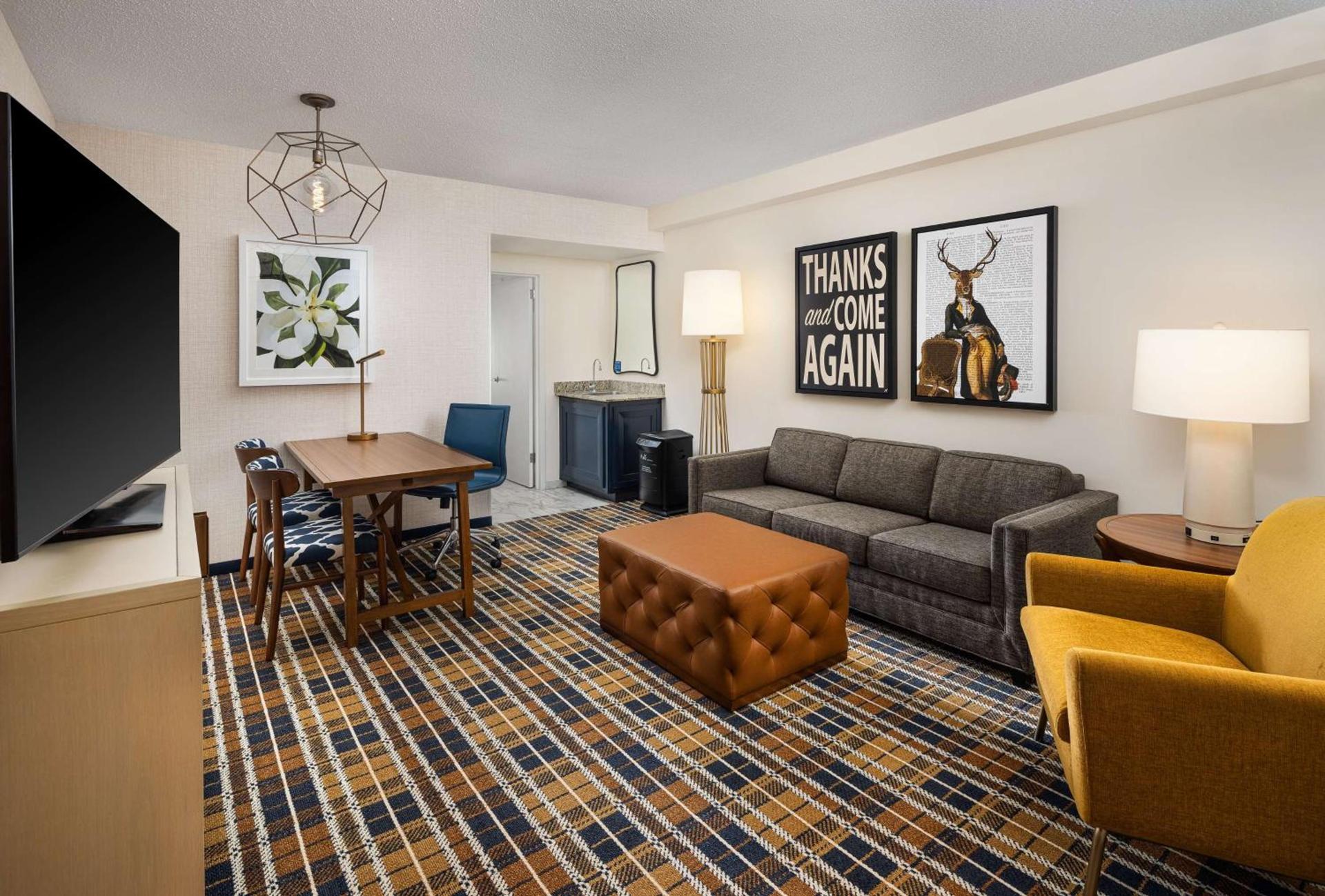 Embassy Suites by Hilton Atlanta Buckhead photo 20