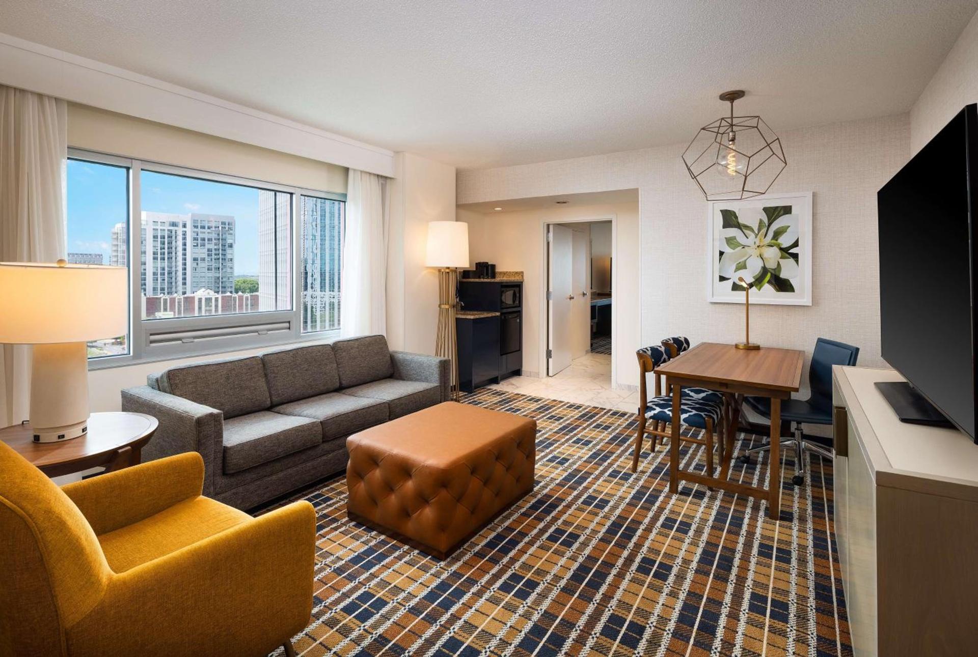 Embassy Suites by Hilton Atlanta Buckhead photo 38