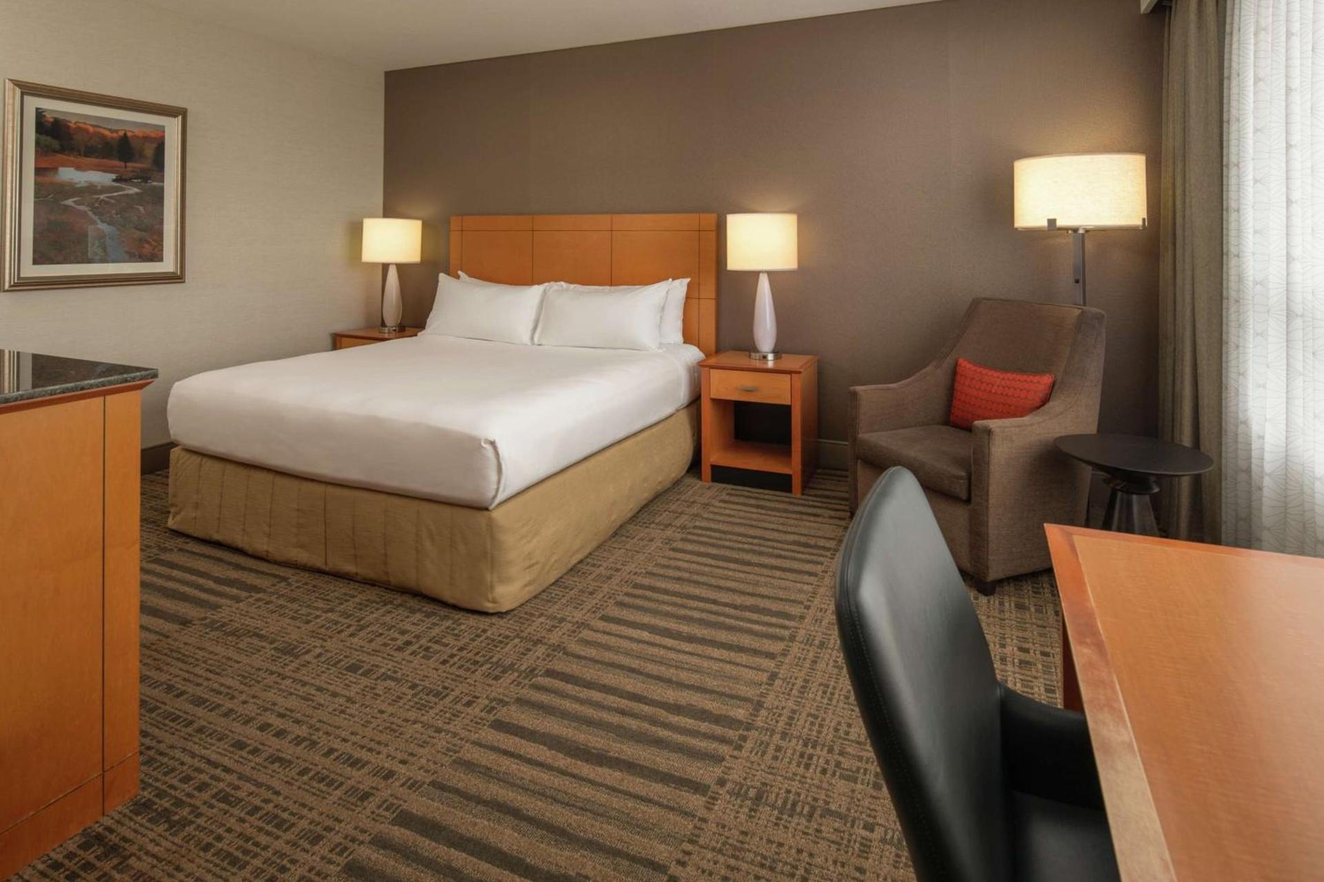 Hilton Vancouver Washington photo 39