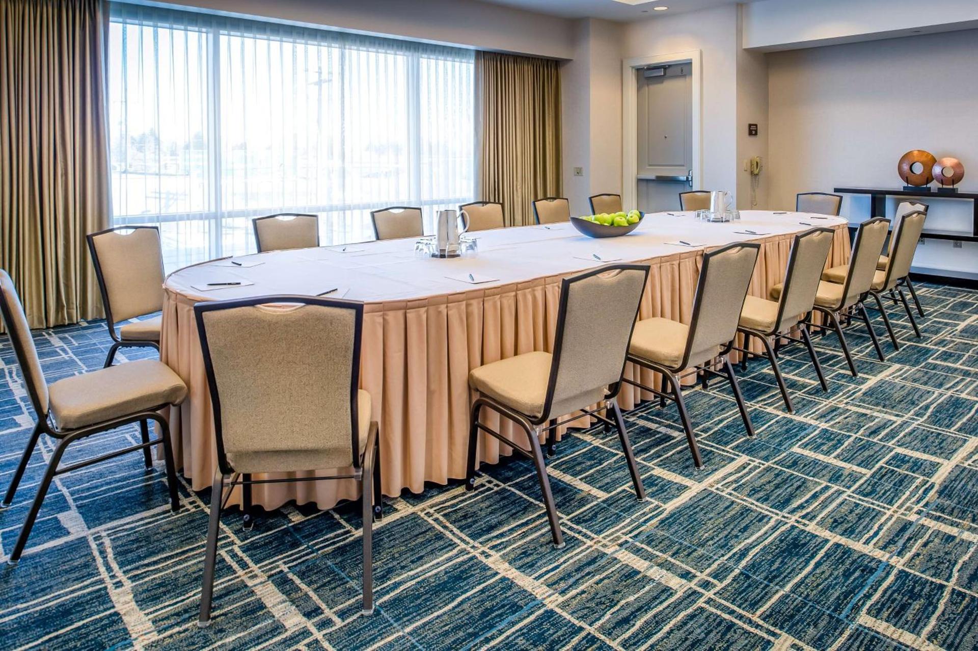 Hilton Vancouver Washington photo 61