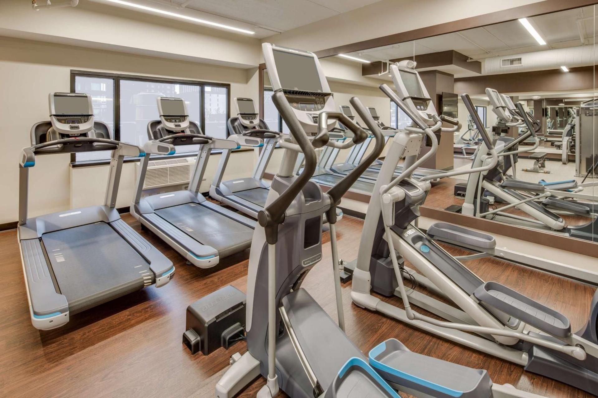 DoubleTree by Hilton Hotel & Suites Jersey City photo 6