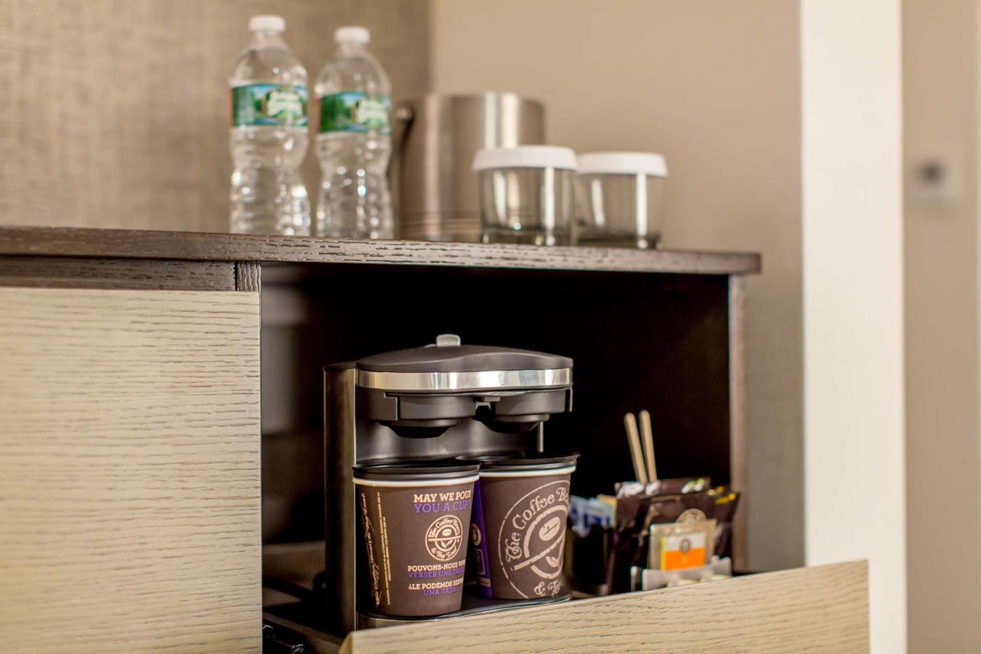 DoubleTree by Hilton Hotel & Suites Jersey City photo 11