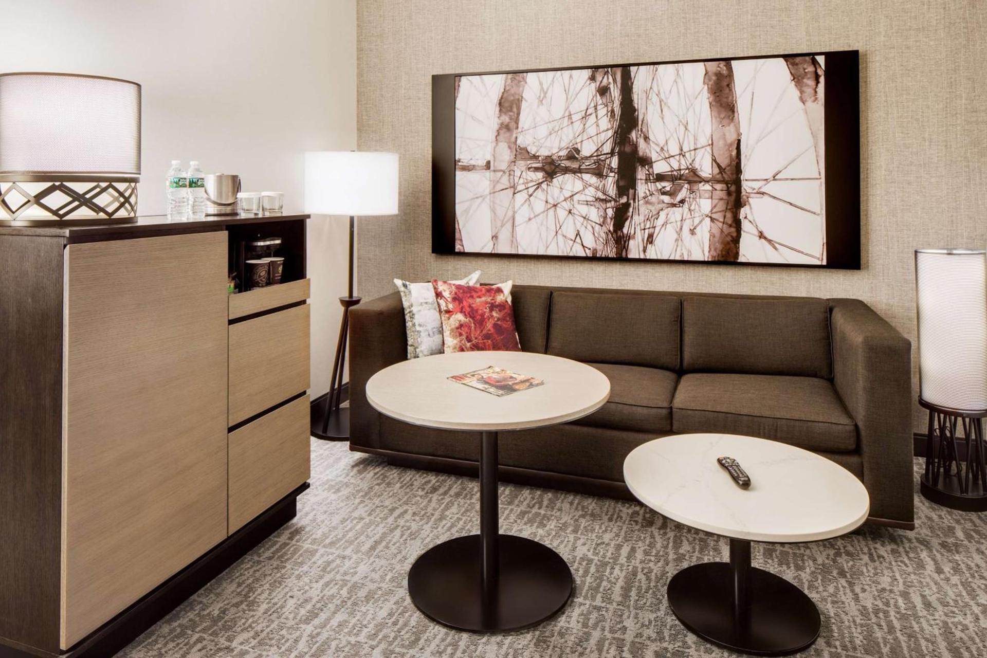 DoubleTree by Hilton Hotel & Suites Jersey City photo 20