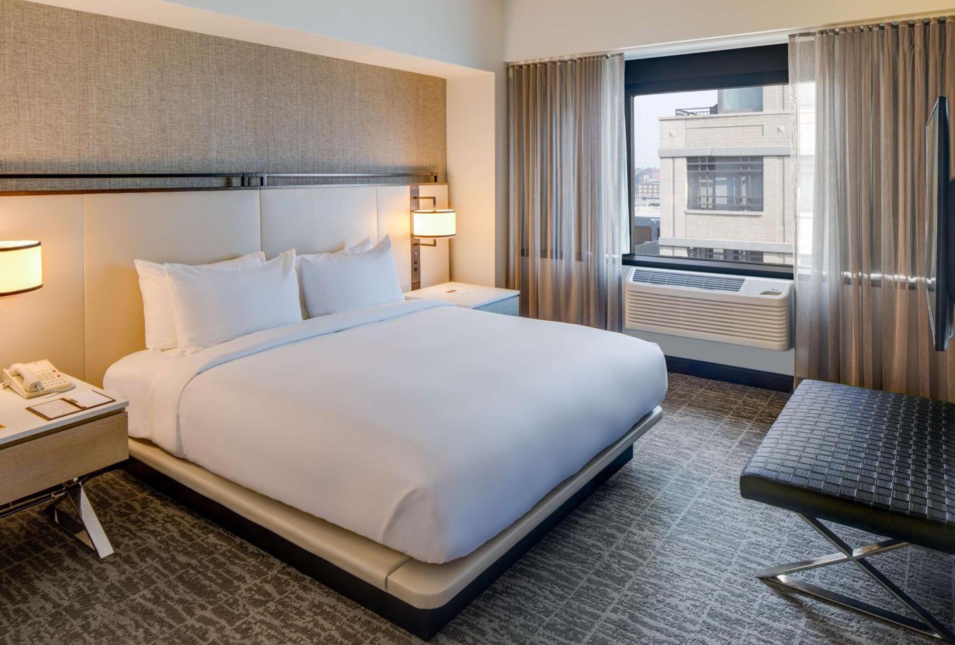 DoubleTree by Hilton Hotel & Suites Jersey City photo 26