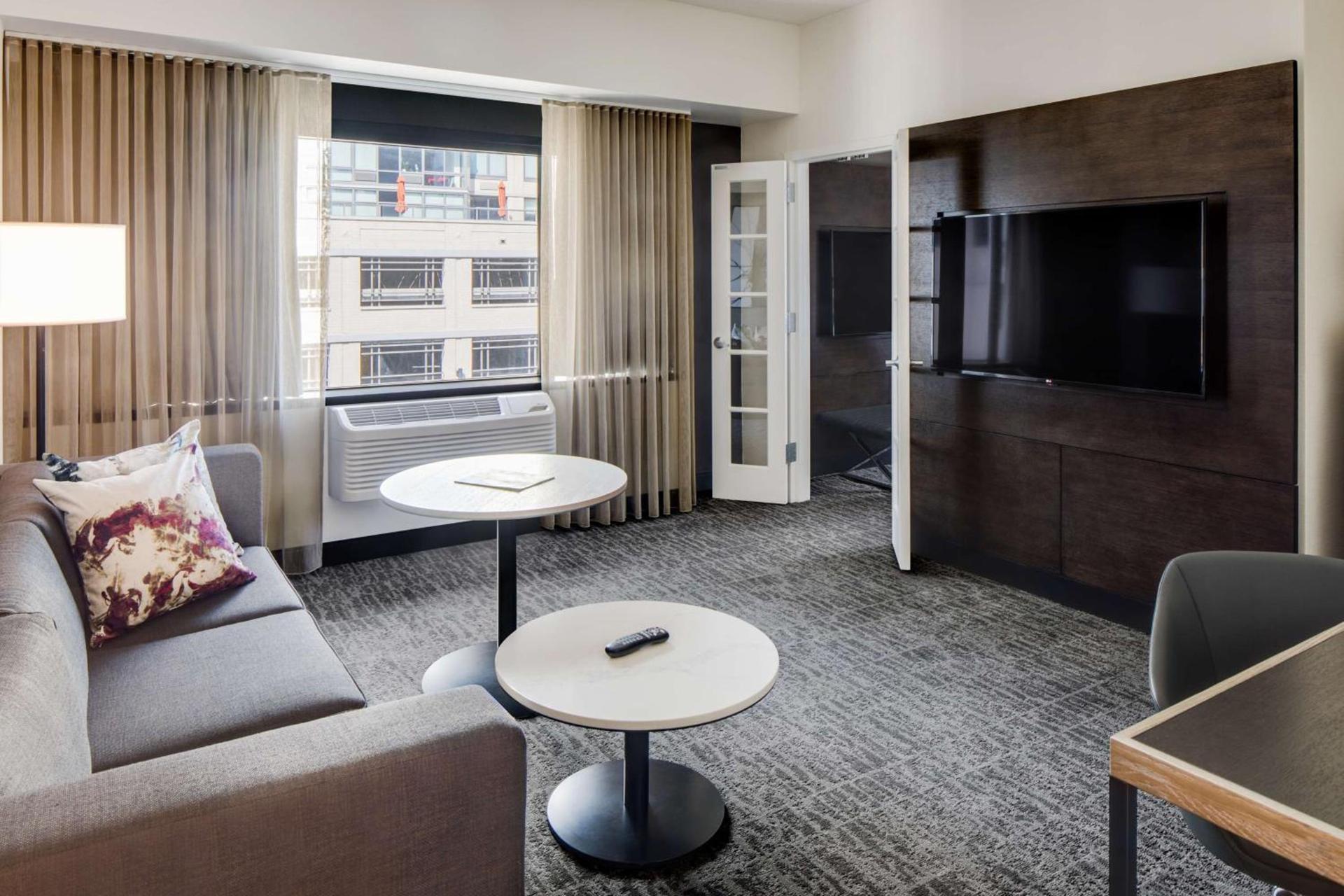 DoubleTree by Hilton Hotel & Suites Jersey City photo 27