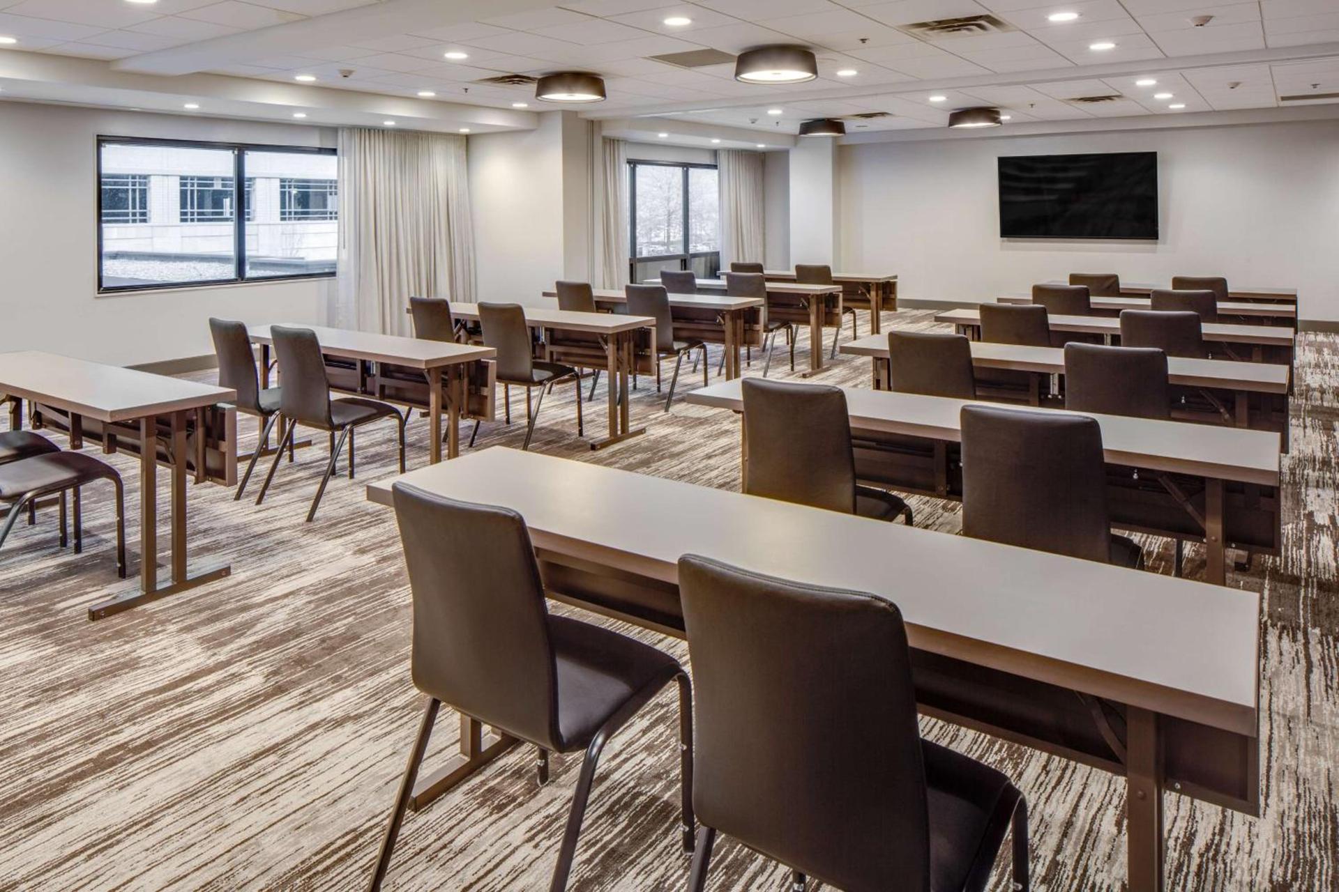 DoubleTree by Hilton Hotel & Suites Jersey City photo 28