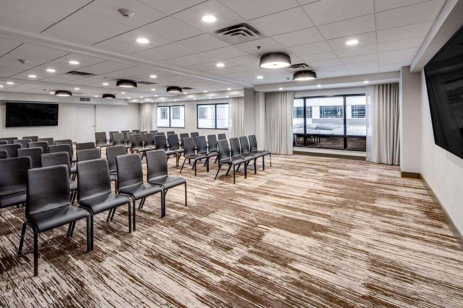 DoubleTree by Hilton Hotel & Suites Jersey City photo 29