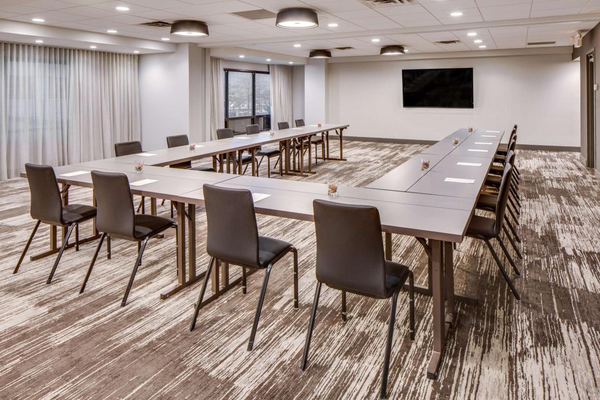 DoubleTree by Hilton Hotel & Suites Jersey City photo 32