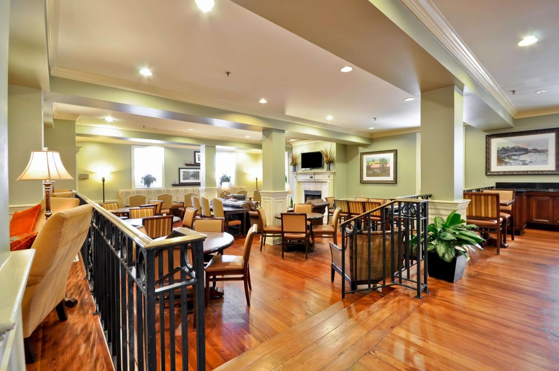 Hampton Inn Charleston-Historic District photo 12