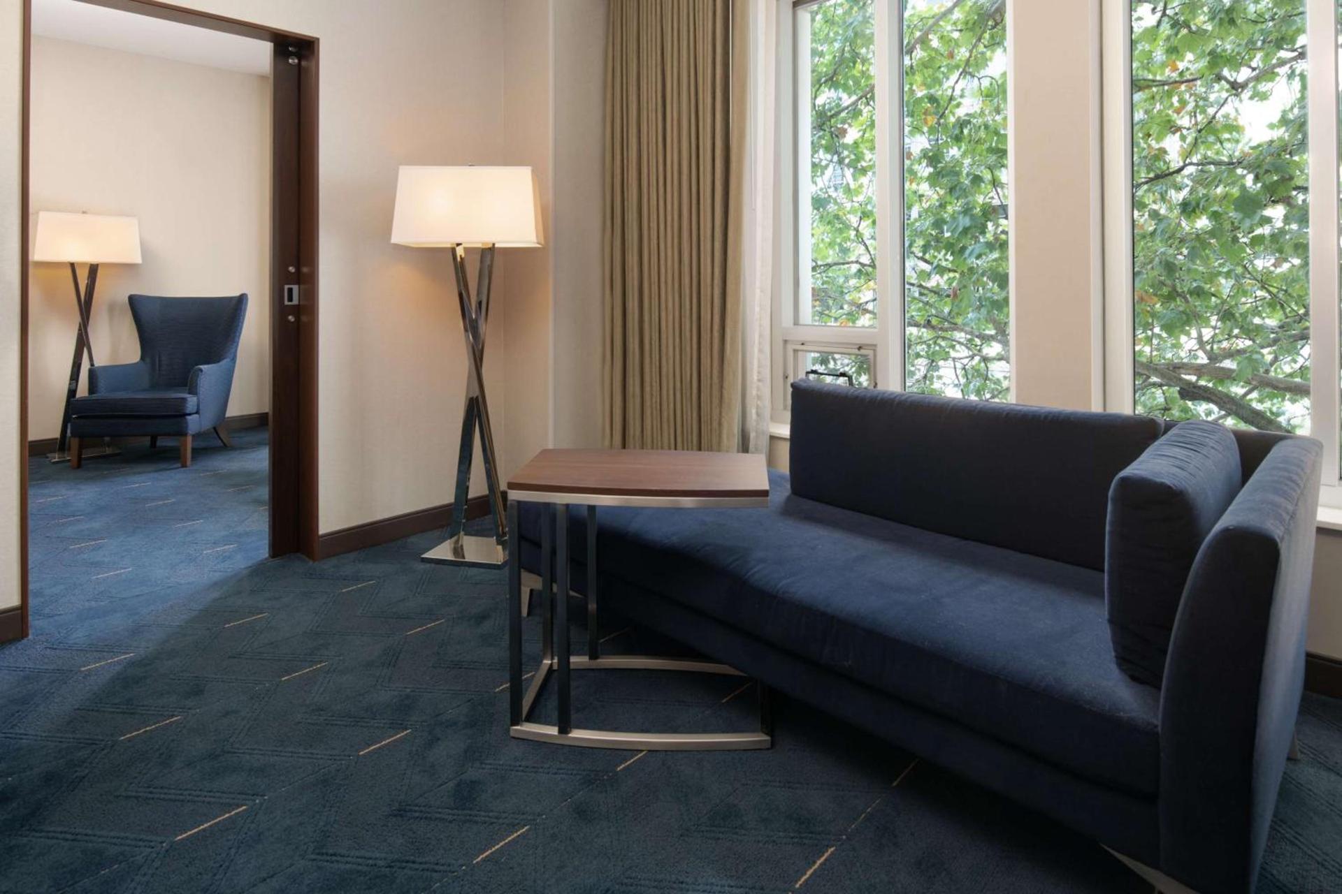 Embassy Suites By Hilton Seattle Downtown Pioneer Square photo 22
